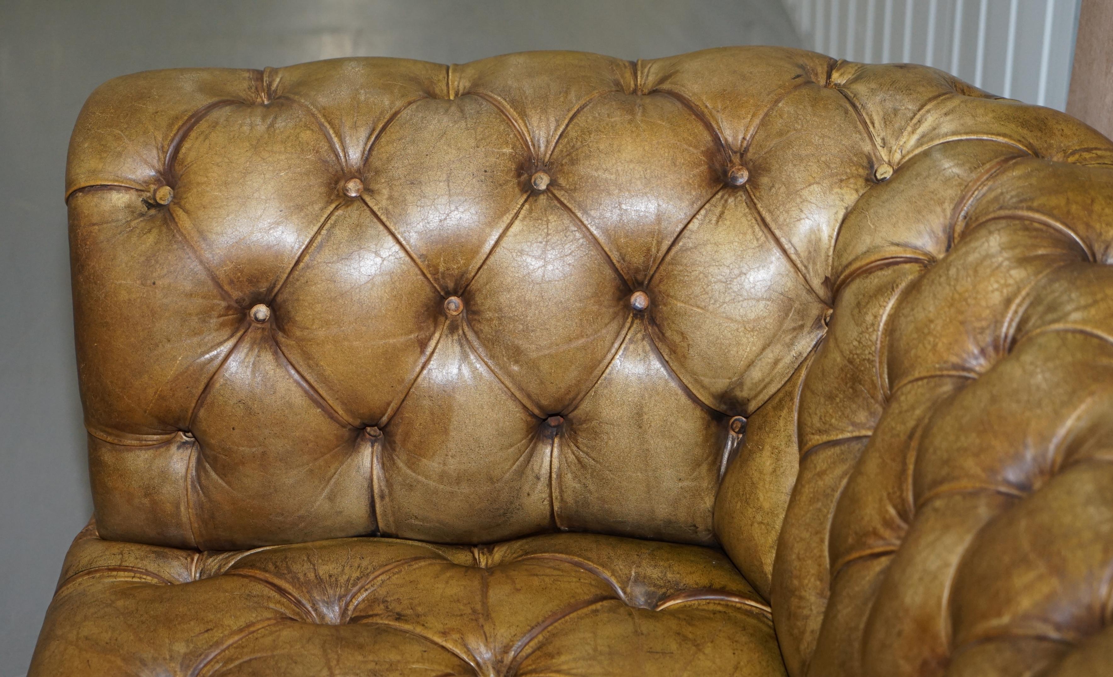 19th Century Victorian Horse Hair Green Hand Dyed Leather Chesterfield Fully Button Base Sofa For Sale