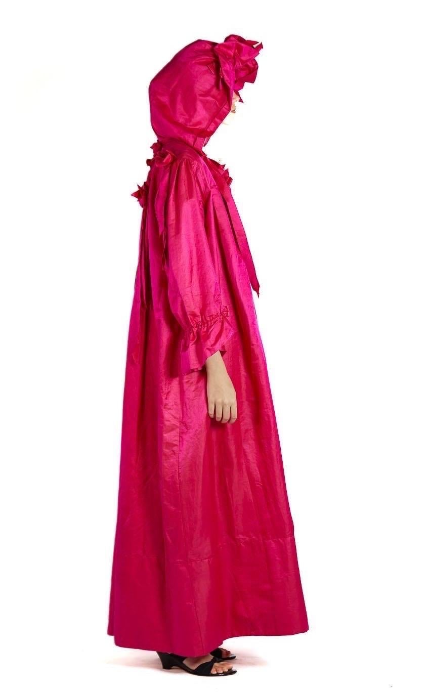 Victorian Hot Pink Silk & Cotton Sateen Hooded House Dress With Ribbons In Excellent Condition For Sale In New York, NY