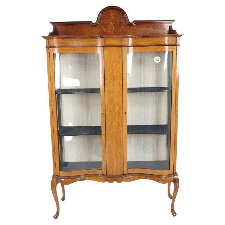 Vitrine victorienne en noyer marqueté, meuble de rangement chinois ...