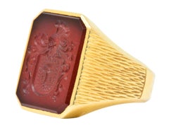 Victorian Intaglio Carnelian 18 Karat Gold Unisex Signet Ring