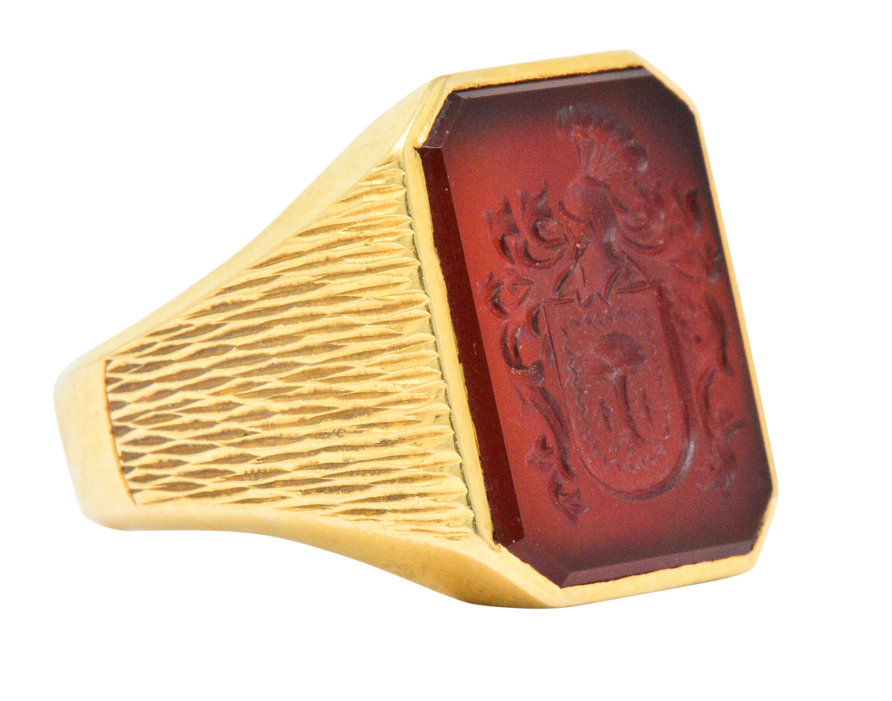 Victorian Intaglio Carnelian 18 Karat Gold Unisex Signet Ring In Excellent Condition In Philadelphia, PA