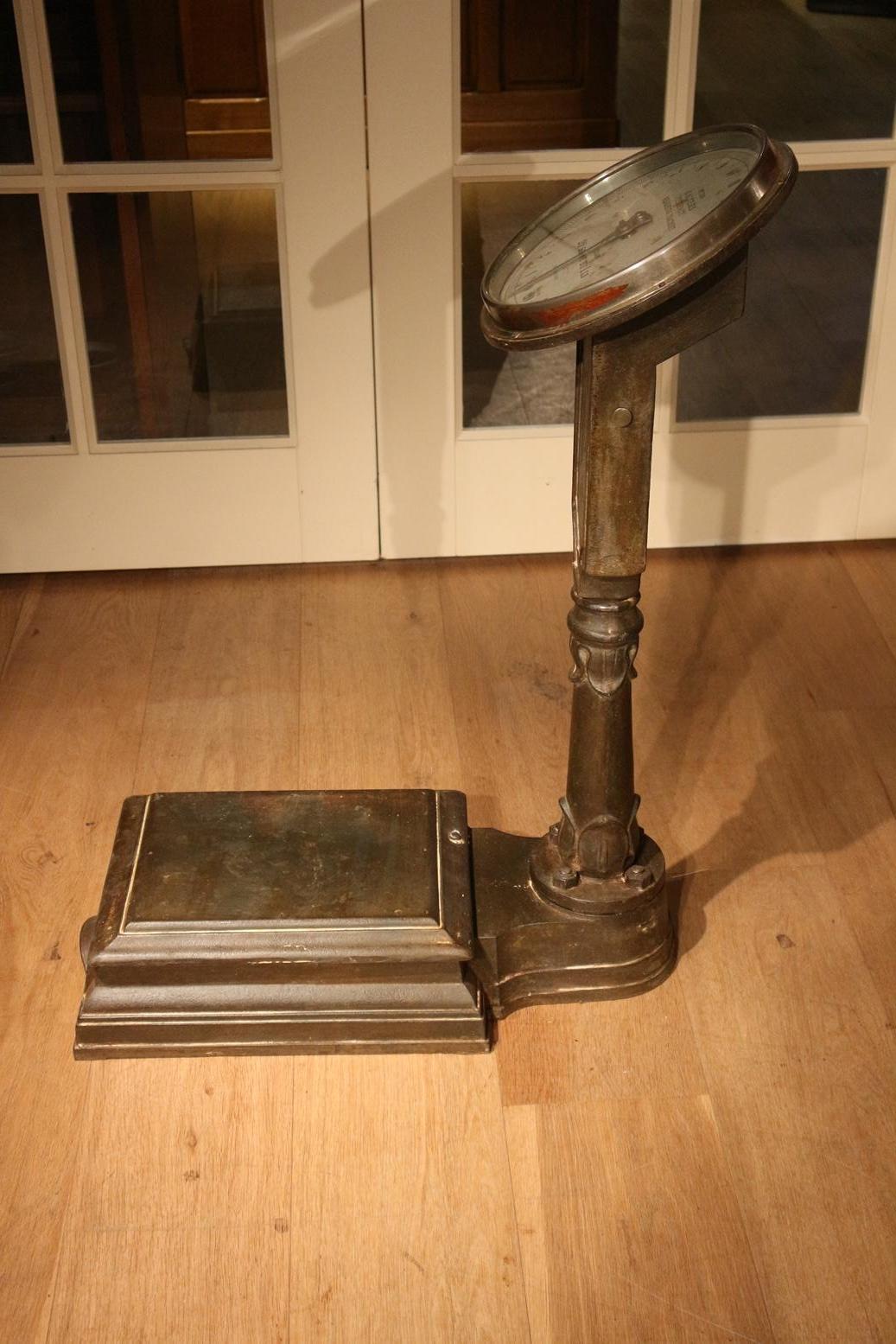 British Victorian Iron Scale No. 216 Salter's Weighing Machine