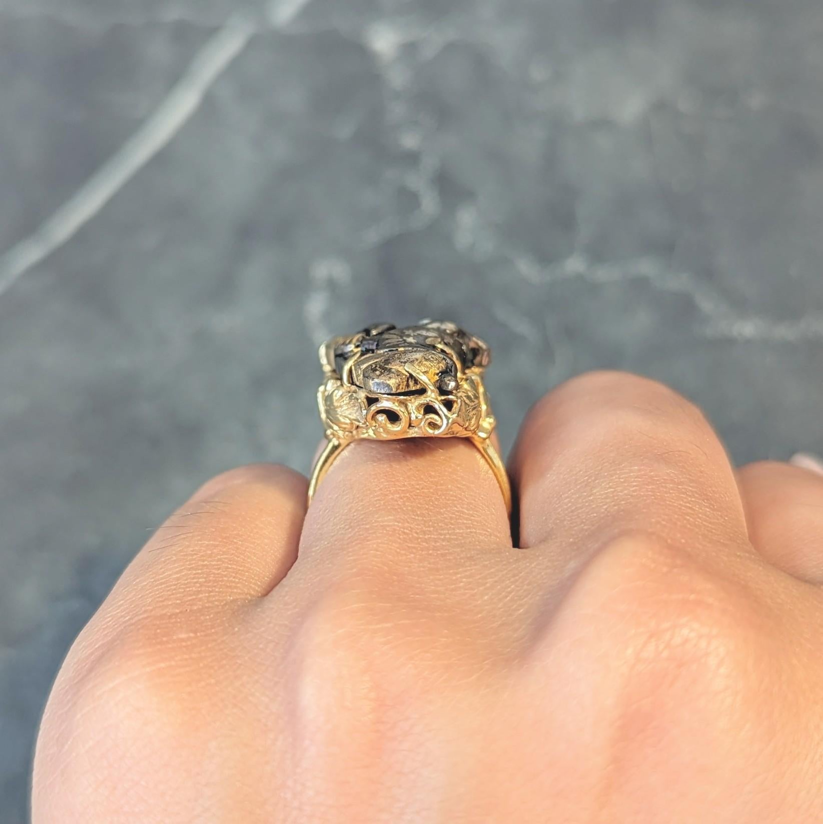 Victorian Japanese Shakudo 14 Karat Yellow Gold Lounging Man Antique Ring For Sale 11