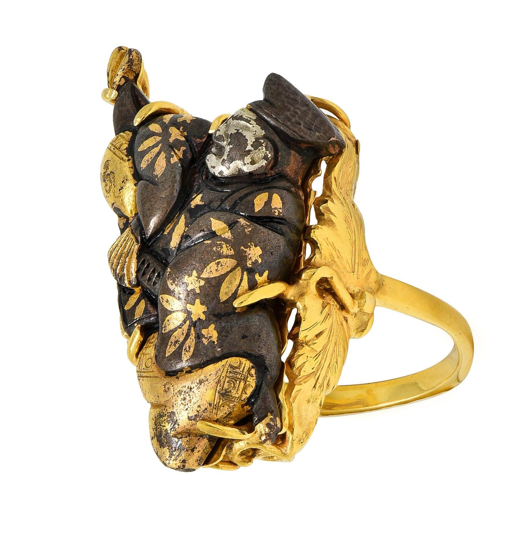 Victorian Japanese Shakudo 14 Karat Yellow Gold Lounging Man Antique Ring For Sale 4