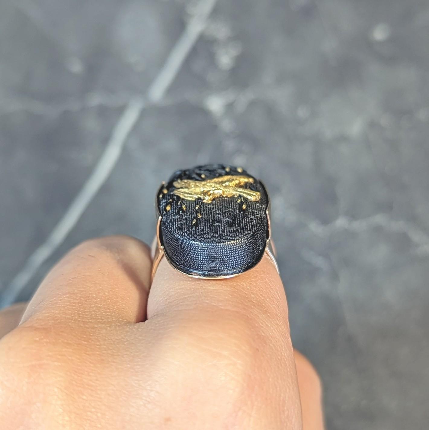 Victorian Japanese Shakudo 14 Karat Yellow Gold Swallow Bird Antique Ring For Sale 9