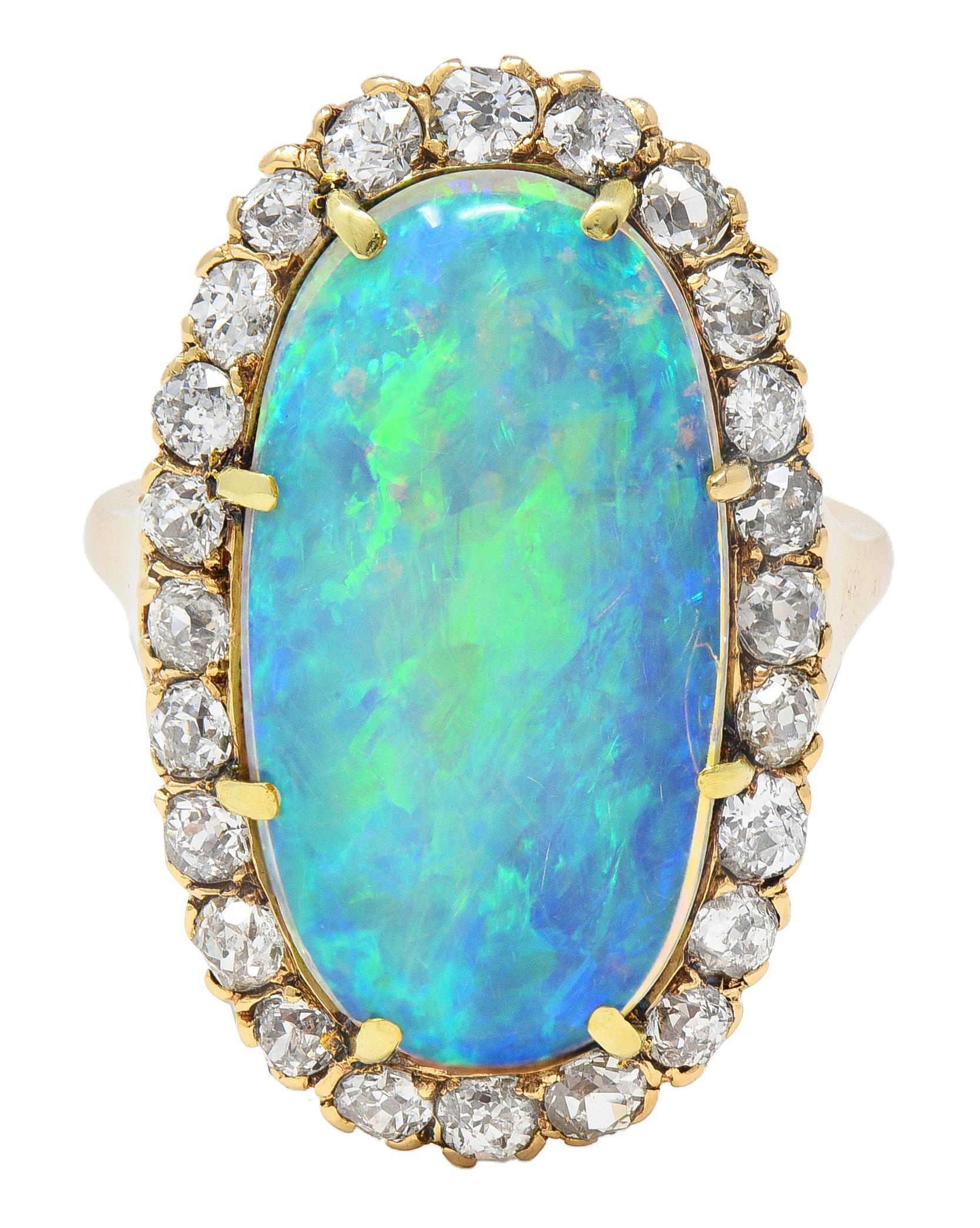 Bague de Cocktail Victorienne Jelly Opal Diamond 14 Karat Yellow Gold Antique Halo Cocktail Ring