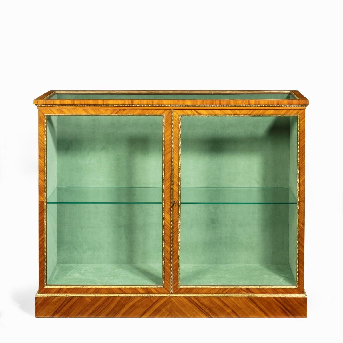 Victorian Kingwood Display Cabinet in French Taste For Sale 1