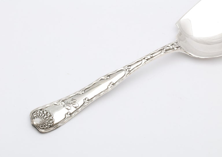 Late 19th Century Victorian Large Sterling Silver Ice Cream Slicer/Server, Wave Edge by Tiffany For Sale