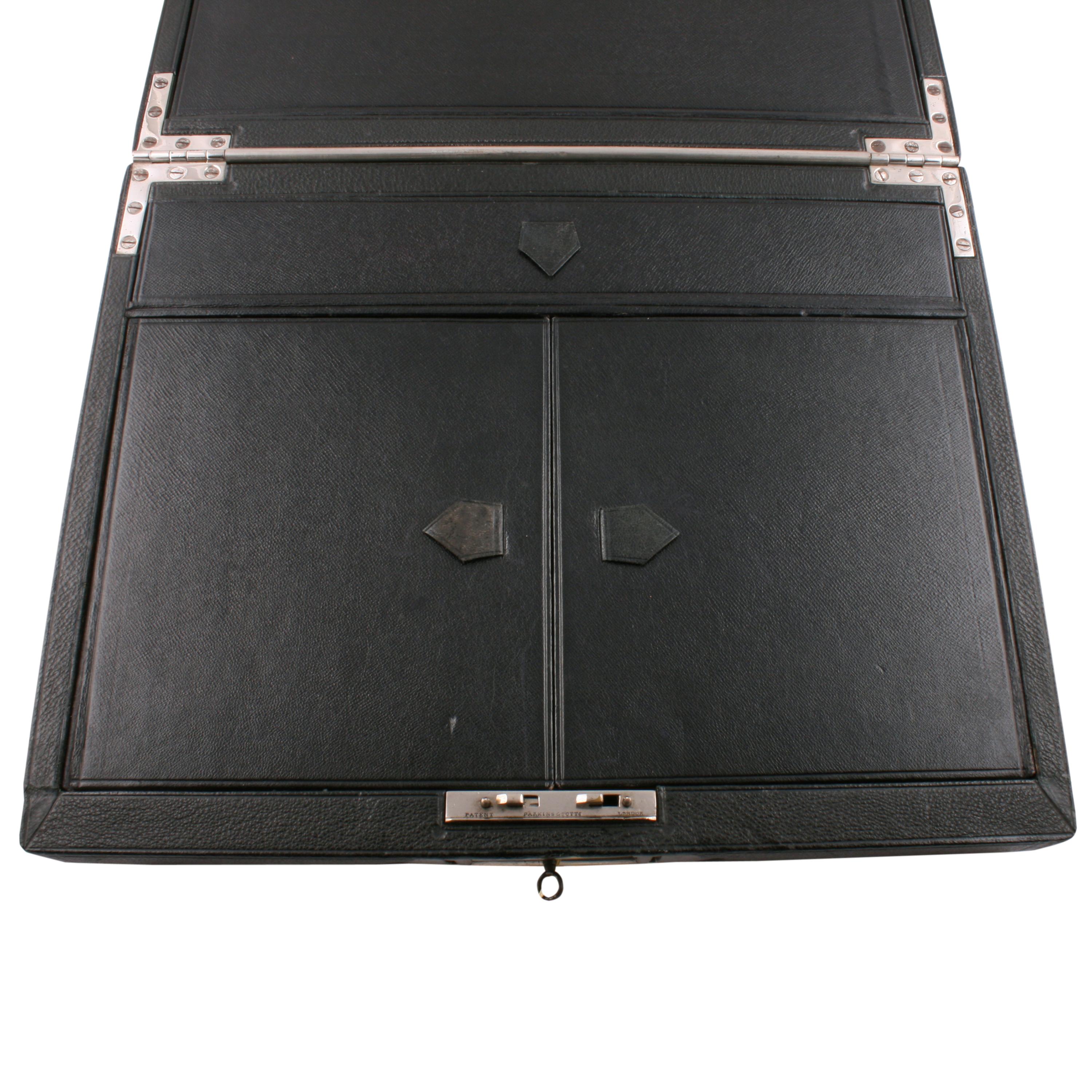 Victorian Leather Stationery Box (Britisch) im Angebot