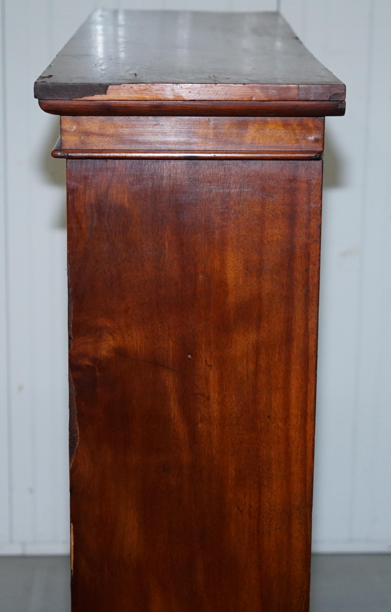 Victorian Library Bookcase in Mahogany with Glazed Doors 10