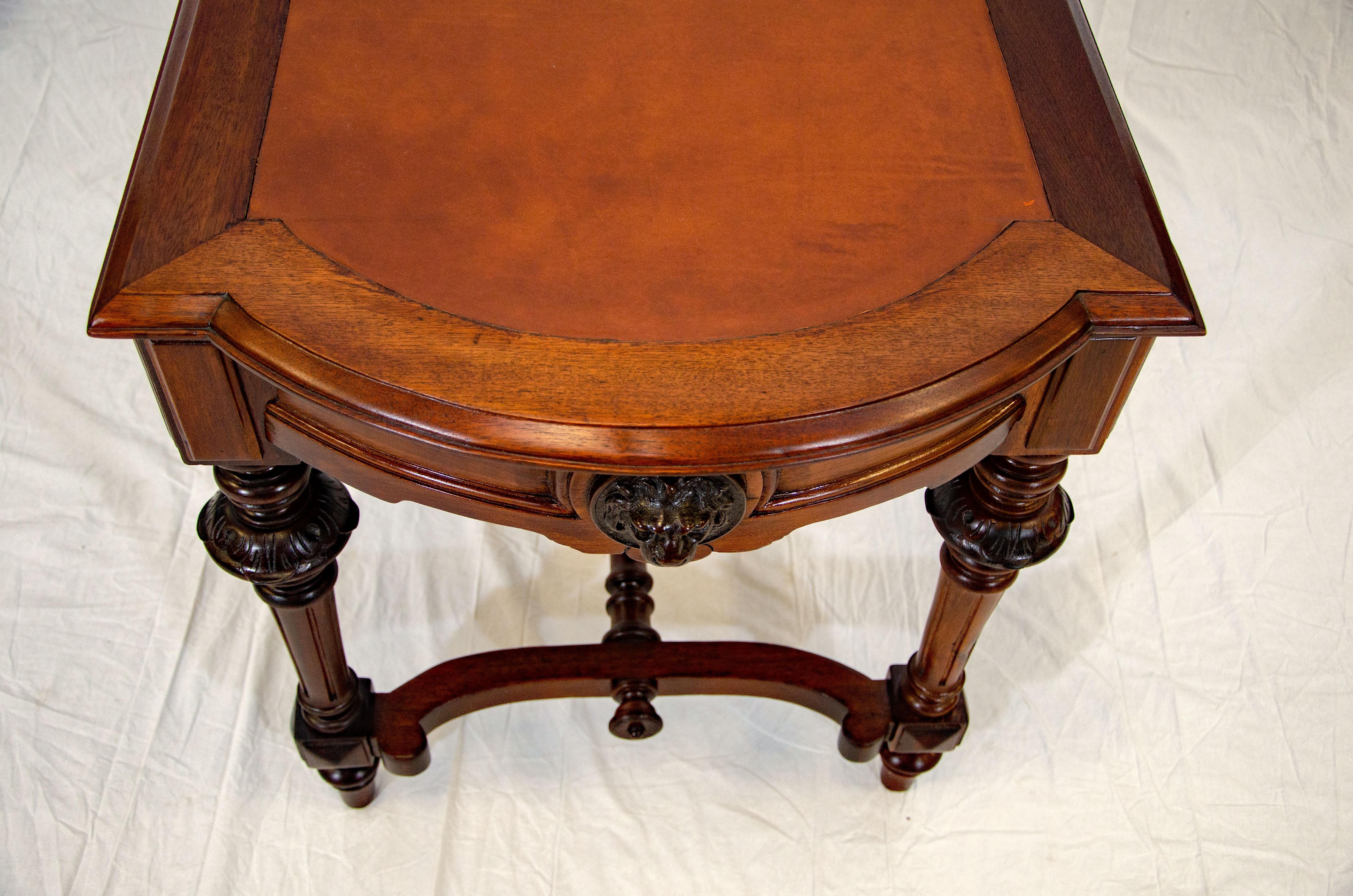 Victorian Library, Center or Occasional Table For Sale 13