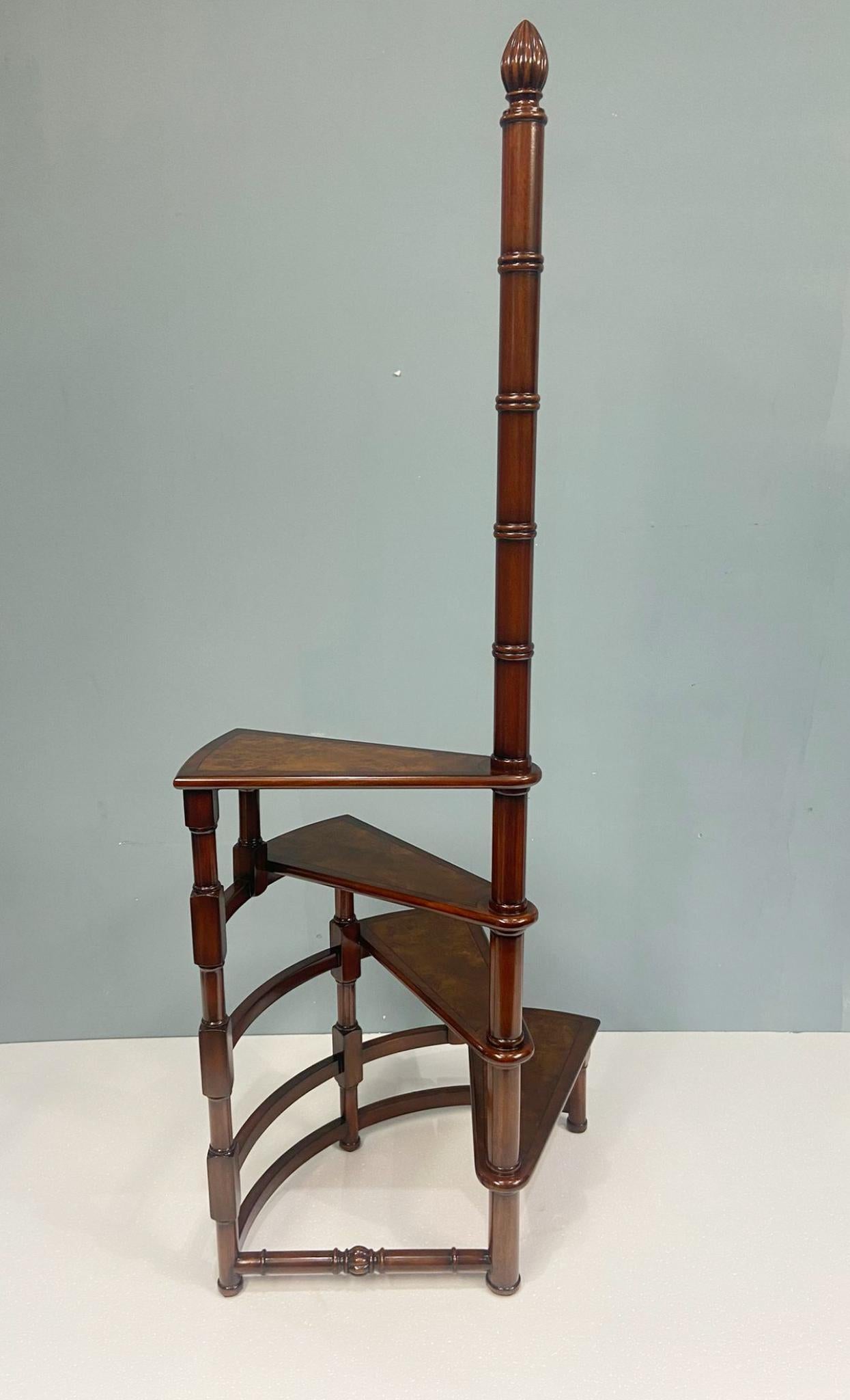 Victorian Library Ladder Step Ladders Walnut Stair In Good Condition For Sale In Potters Bar, GB