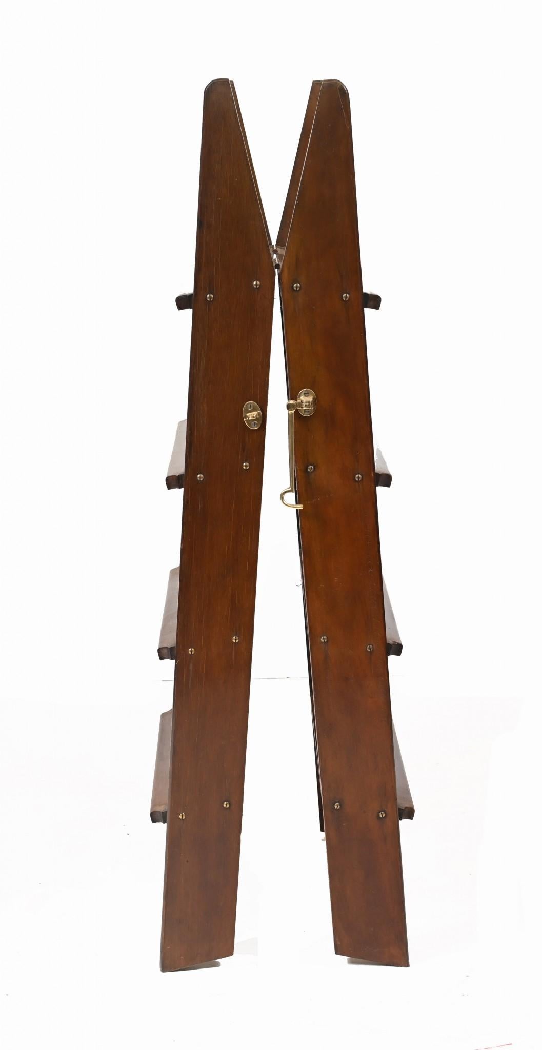Classic Victorian style set of library steps in mahogany
Step ladder action
Perfect for the large bookcase or library study
Some of our items are in storage so please check ahead of a viewing to see if it is on our shop floor
Offered in great shape