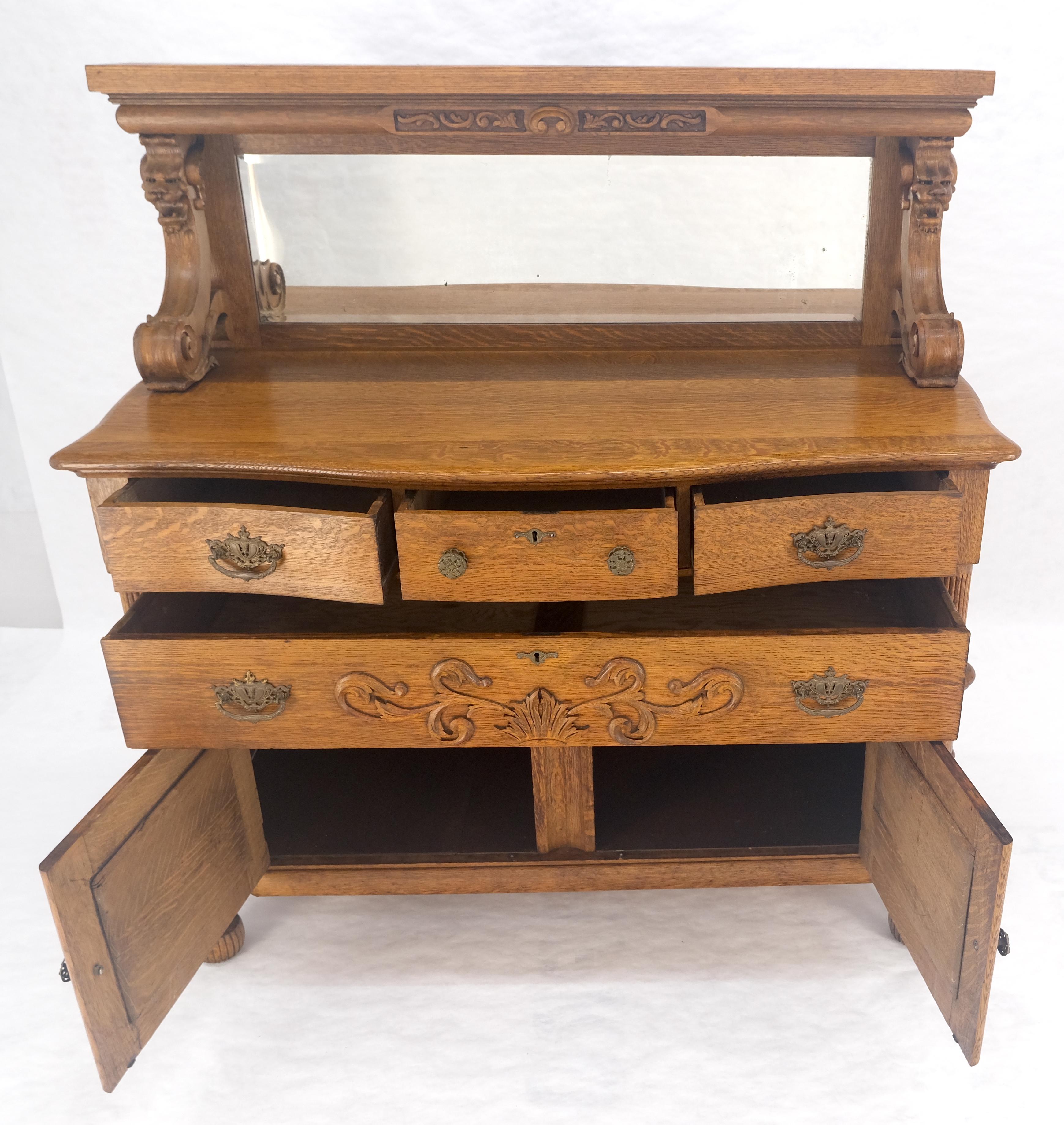 Victorian Lions Heads Mirrored Backsplash Fine Carved Oak Sideboard MINT! In Good Condition For Sale In Rockaway, NJ