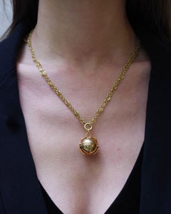 Victorian locket ball pendant in 18k gold, Orb locket pendant, medallion