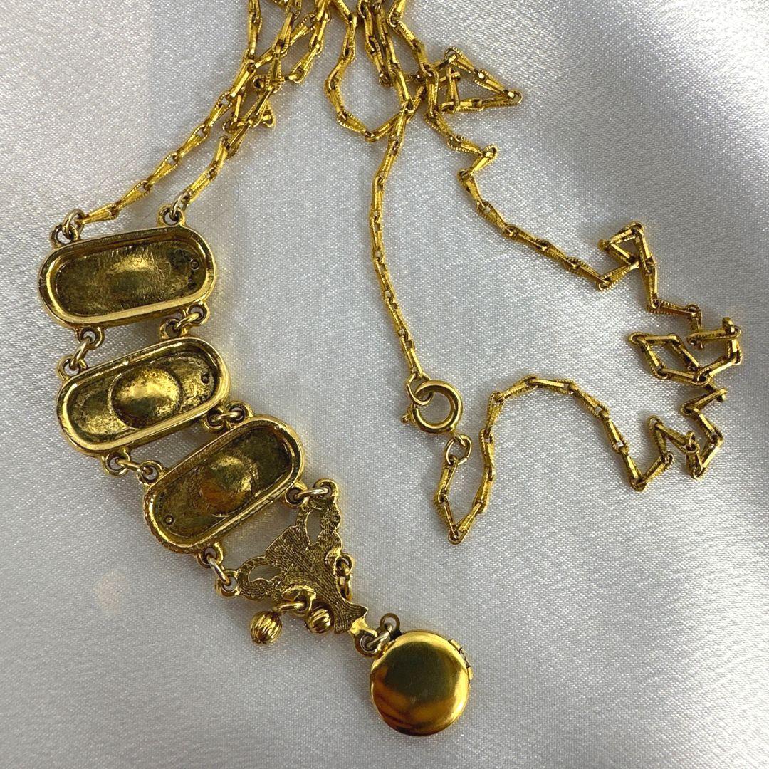 Women's Victorian Long Vintage Y-Drop Pendant Locket Necklace  For Sale