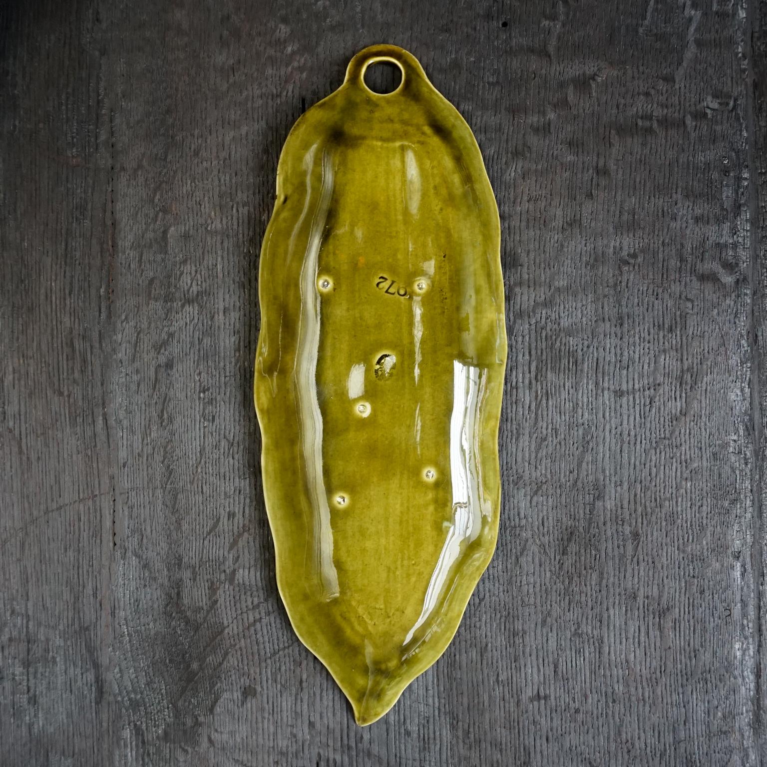 Late 19th Century Victorian Ludwig Wessel Majolica Cucumber Dish For Sale