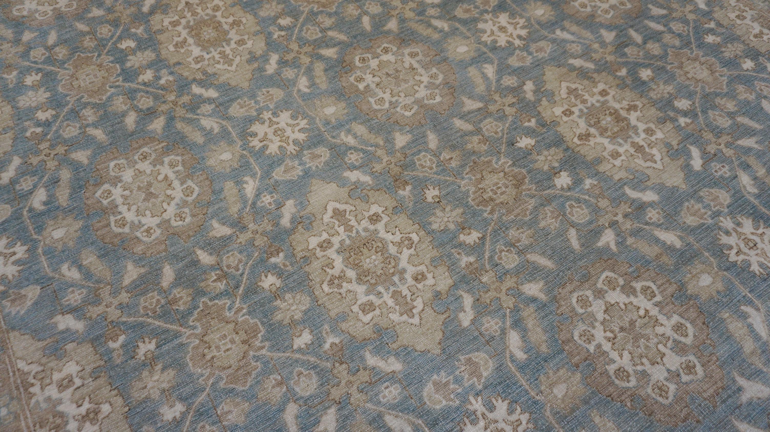 Viktorianischer Mahal-Muster Blauer und elfenbeinfarbener feiner Wollteppich 10'1''x13'10'' (Handgeknüpft) im Angebot
