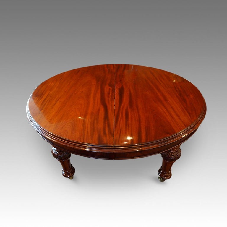 Victorian Mahogany 12Seat Extending Dining Table For Sale at 1stdibs