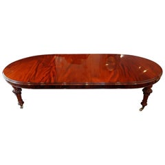 Antique English Victorian large Mahogany Extending Dining Table, 19th.century, Circa 1870