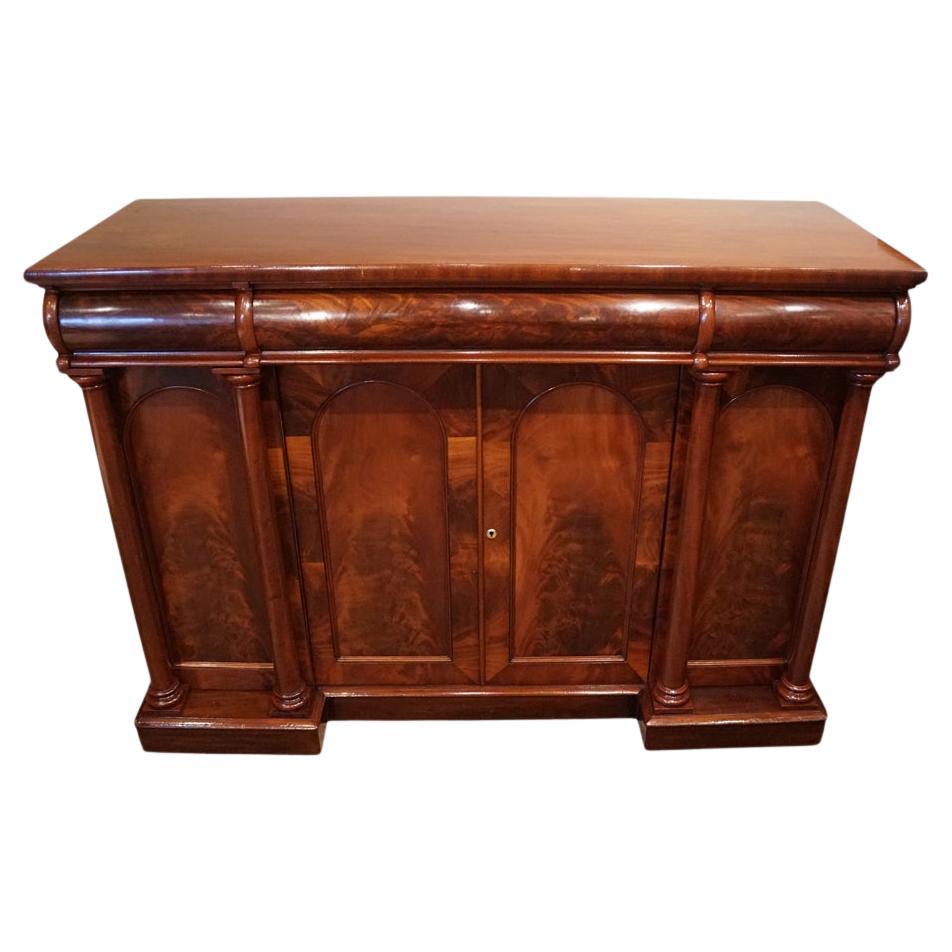 Victorian mahogany 4 door sideboard