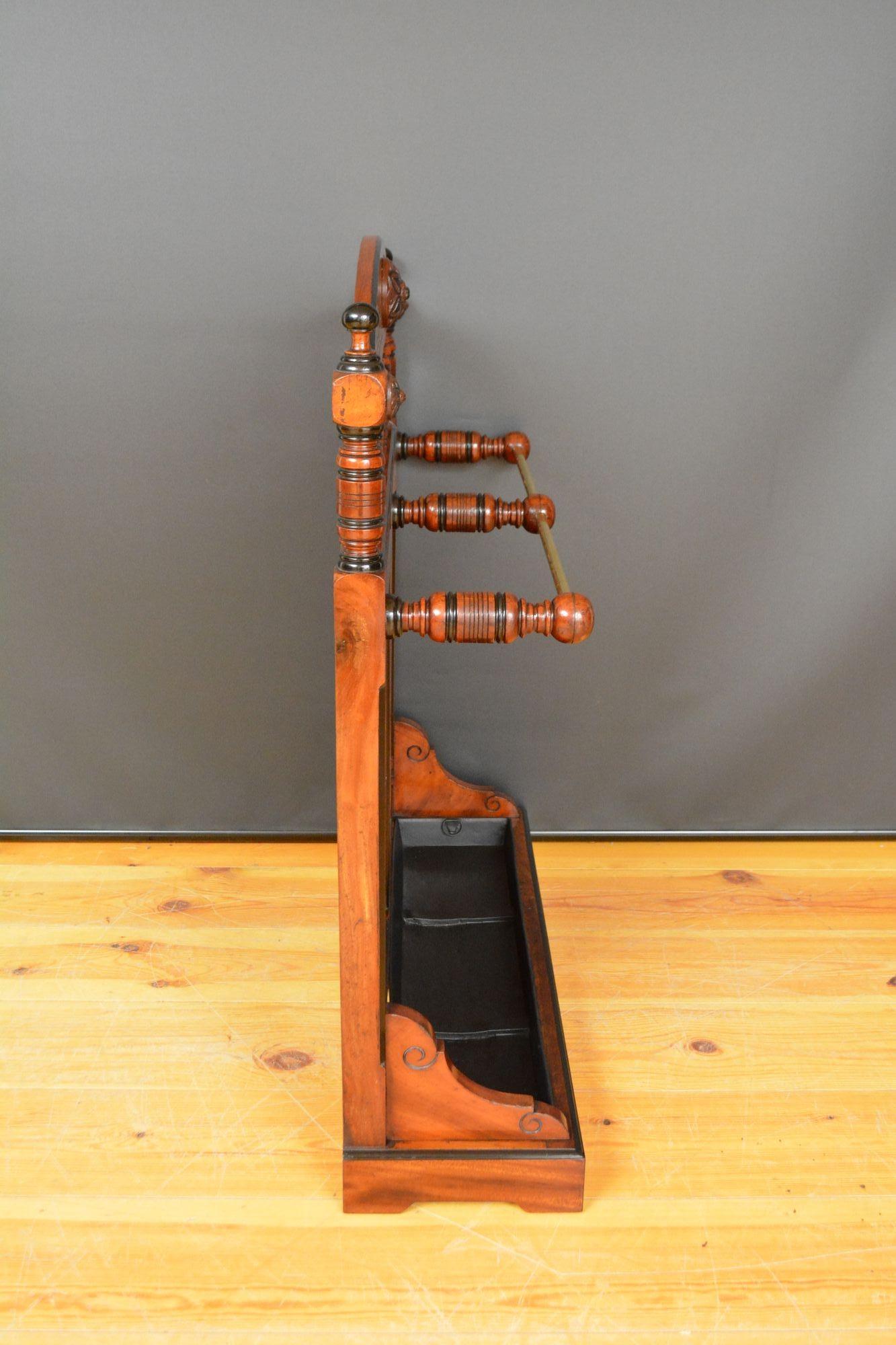 Fin du XIXe siècle Stand de Sticks victorien en acajou et ébonisé en vente