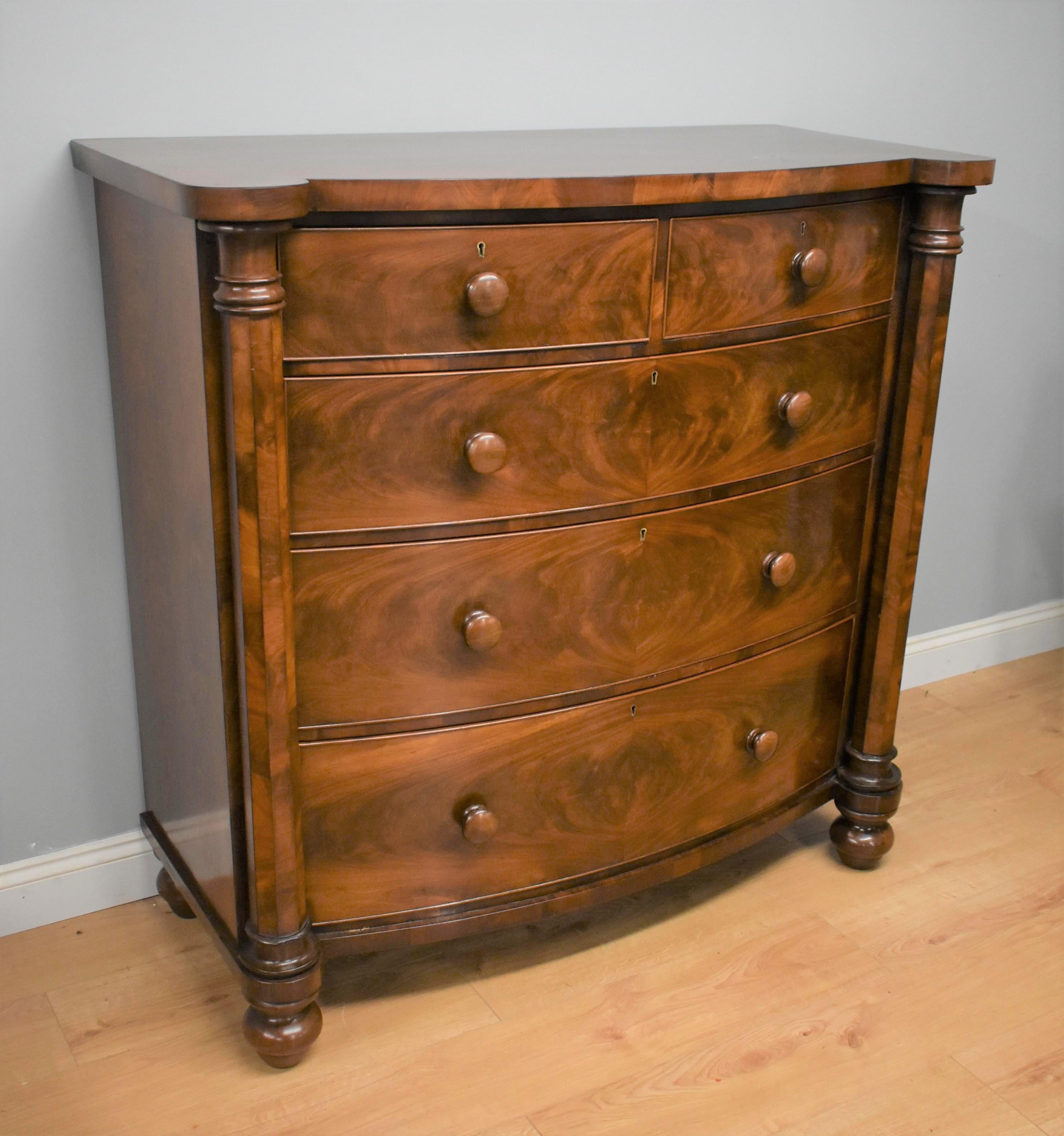 Victorian antique mahogany bow front chest of drawers in very nice condition having been fully restored and polished using traditional methods. The chest has two short over three long drawers.