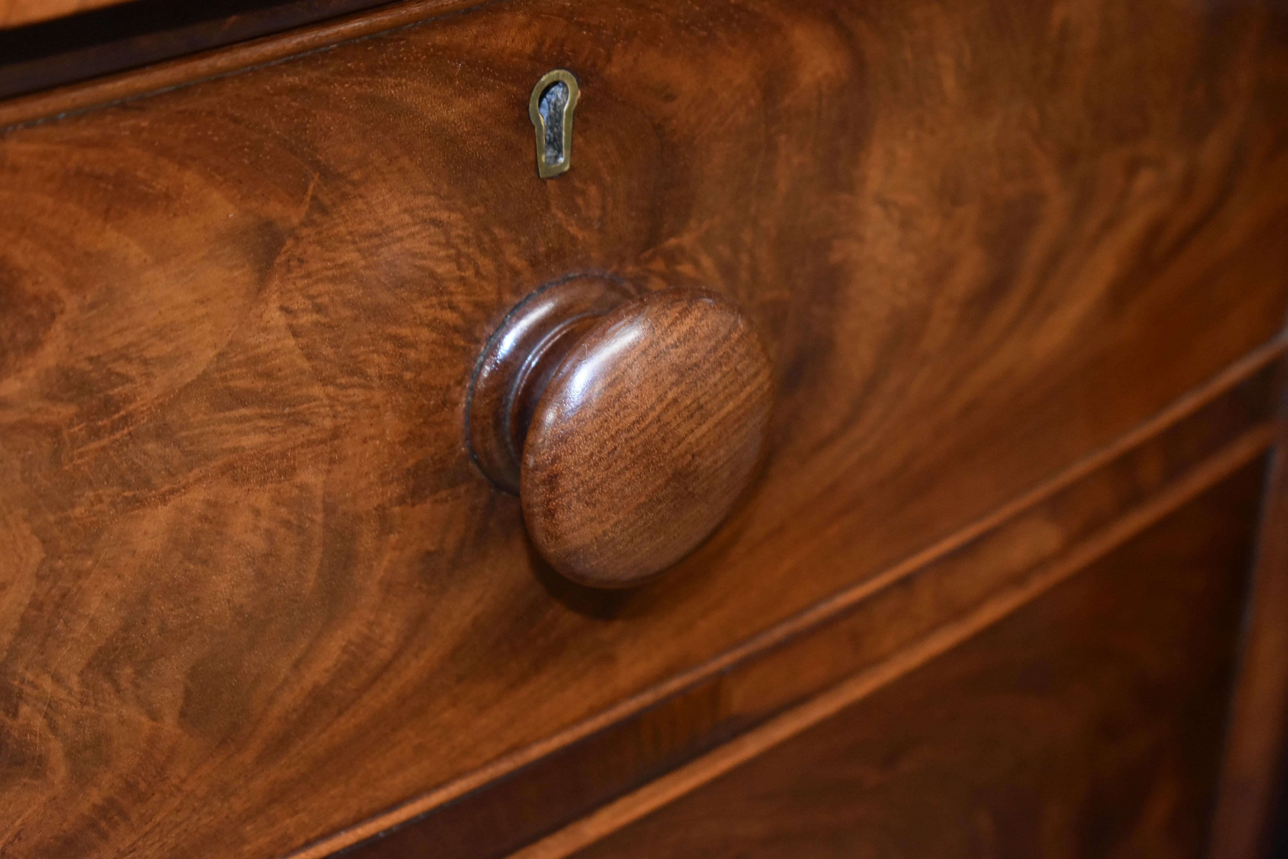 Late 19th Century Victorian Mahogany Bow Front Chest Drawers