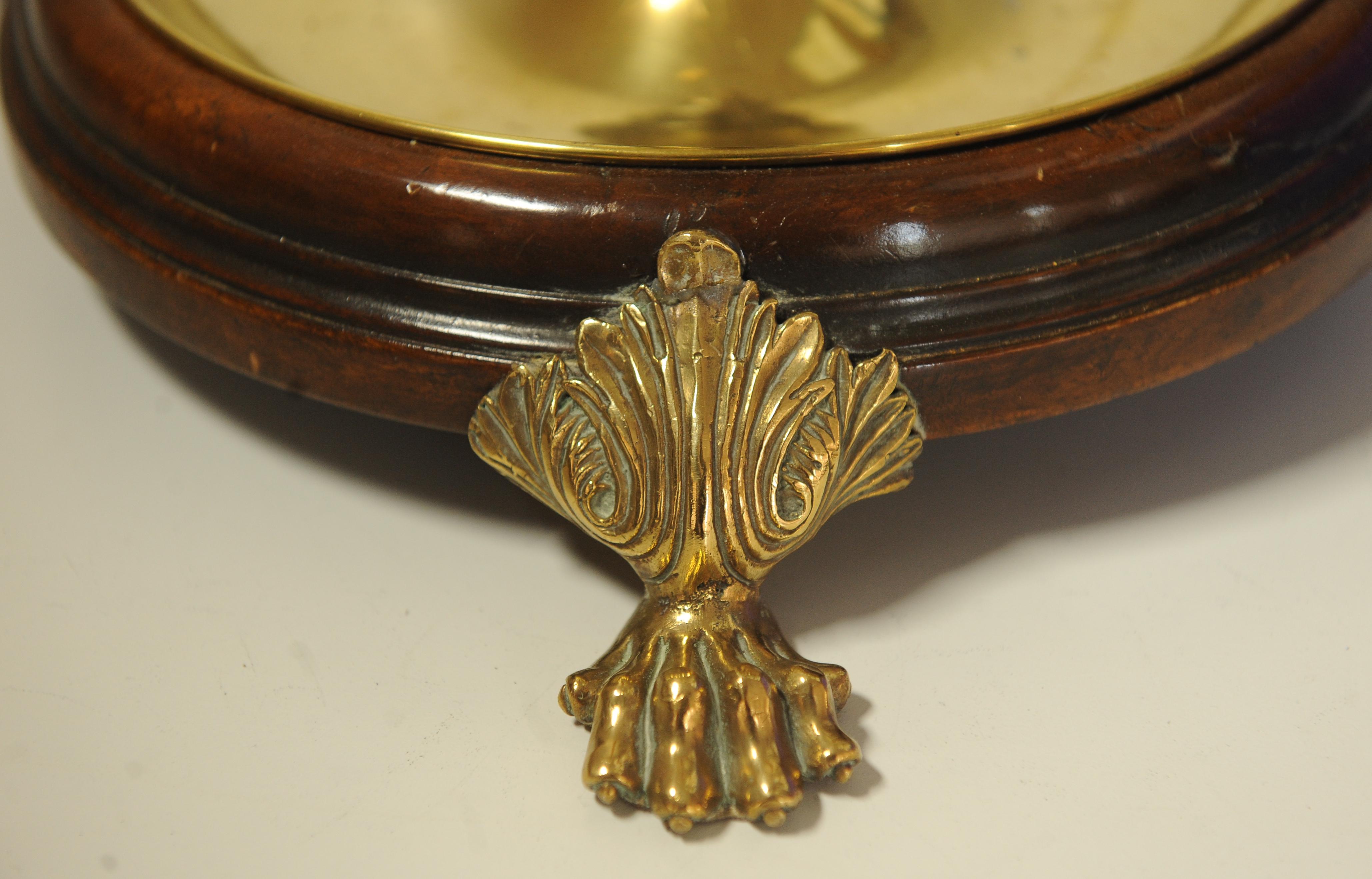 Stand victorien en acajou et laiton pour bâtons et parapluies avec pieds en patte de lion 1850 en vente 2