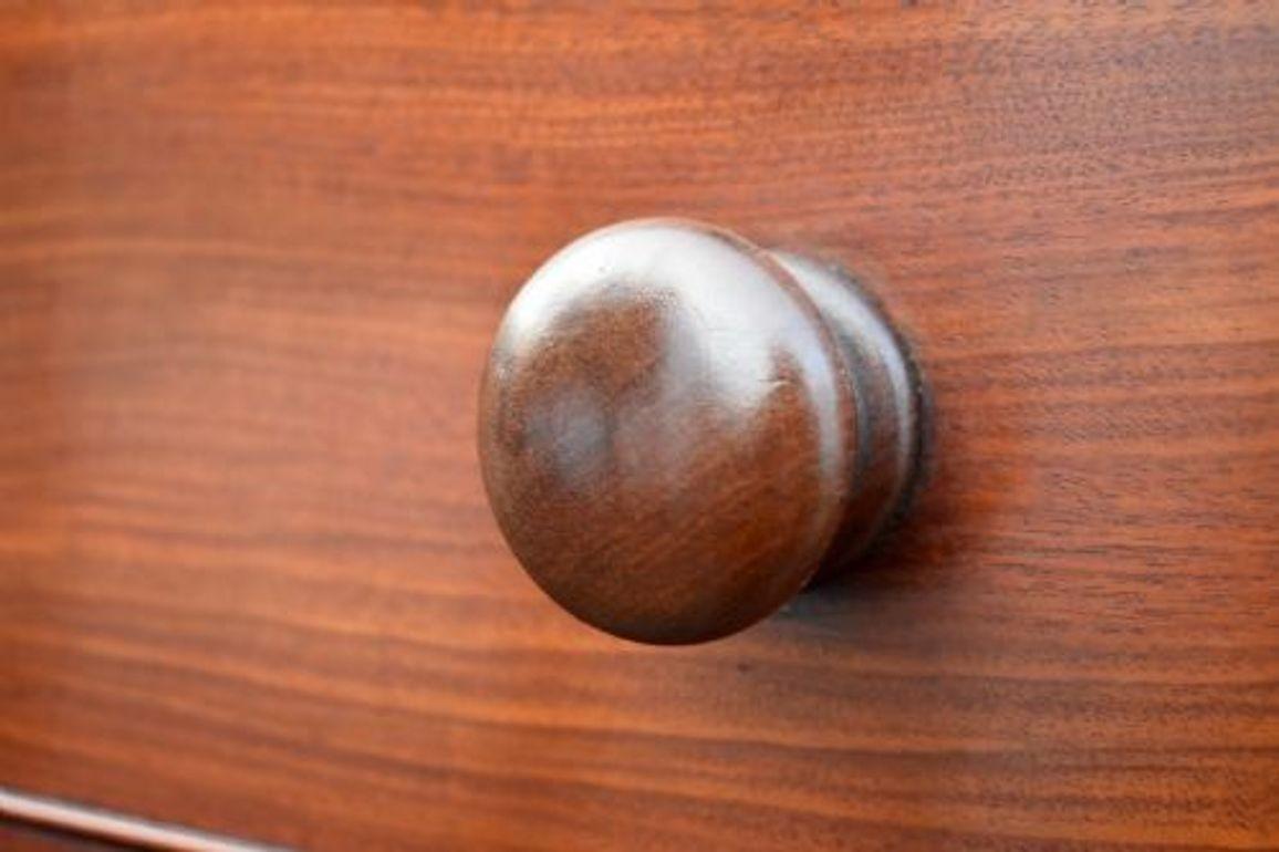 Victorian Mahogany Chest on Chest For Sale 3