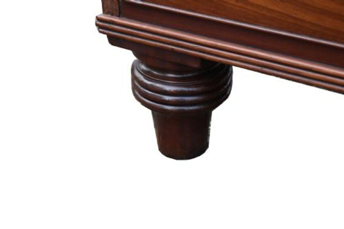 Victorian Mahogany Chest on Chest For Sale 4