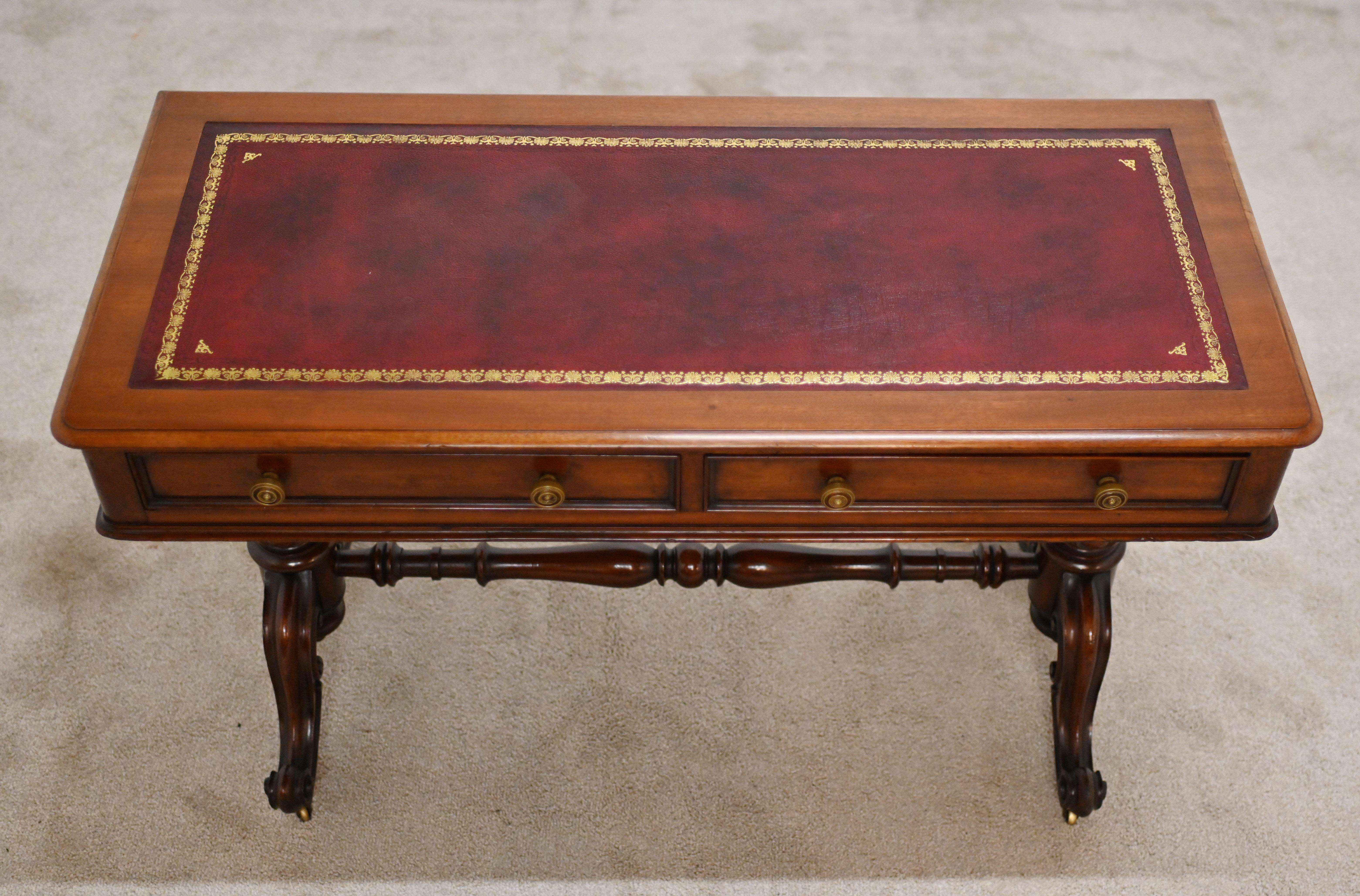 Late 19th Century Victorian Mahogany Desk Antique 1880 Writing Table