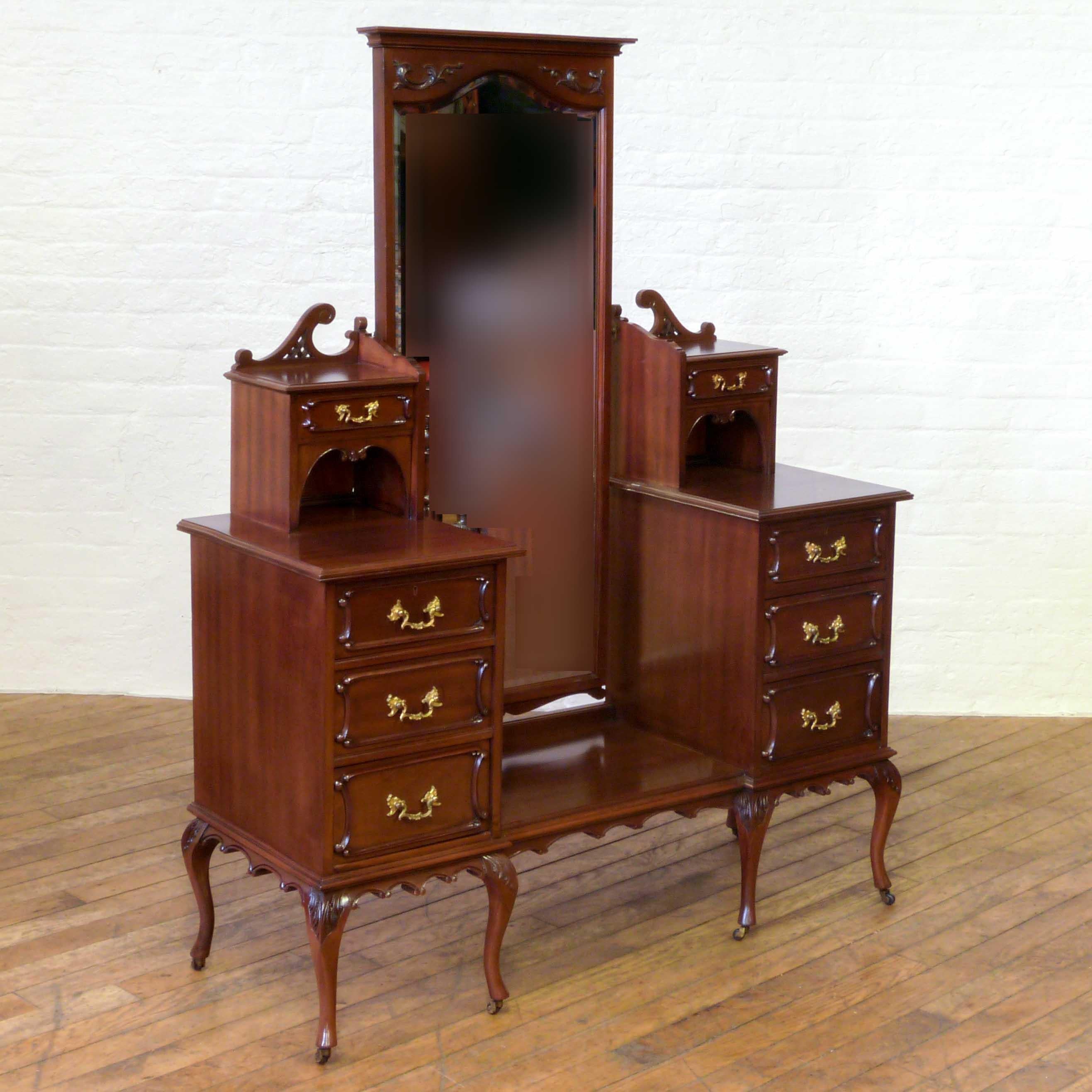 English Victorian Mahogany Dressing Table For Sale