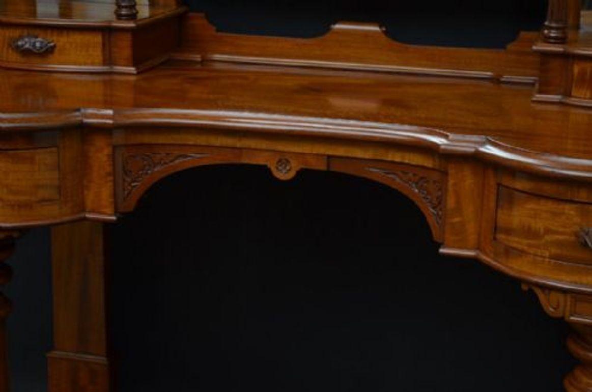 Victorian Mahogany Duchess Stand Dressing Table For Sale 1