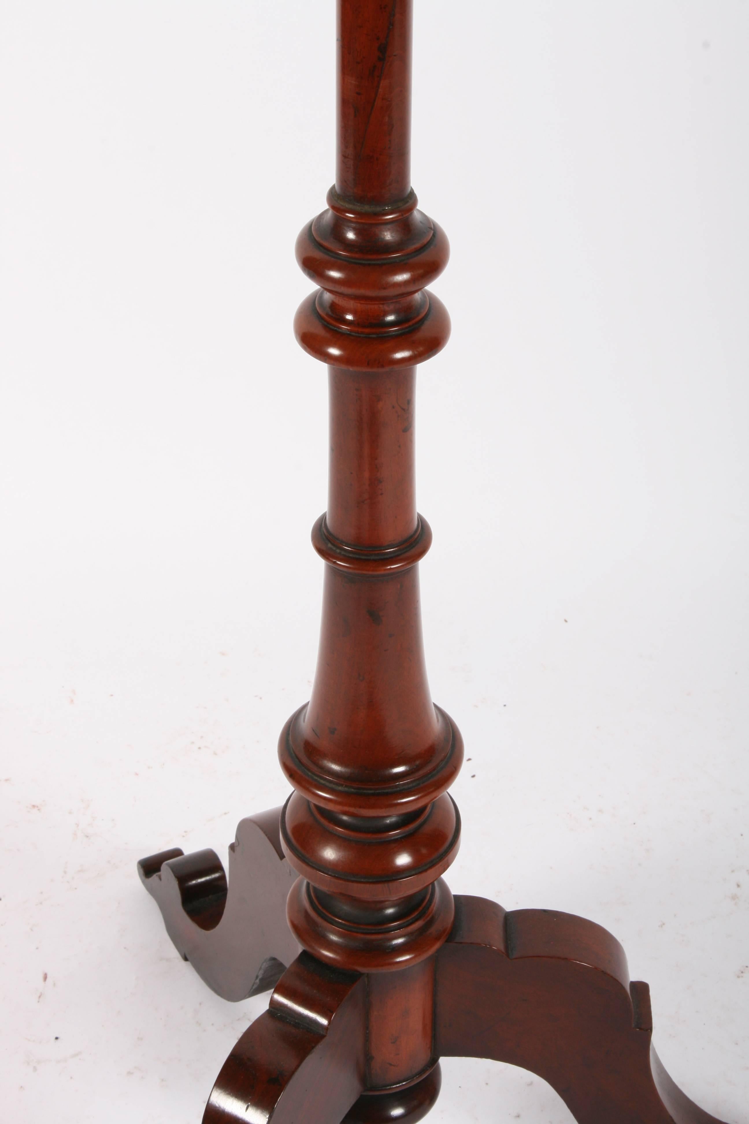Victorian Mahogany Duet Music Stand, circa 1870 For Sale 2
