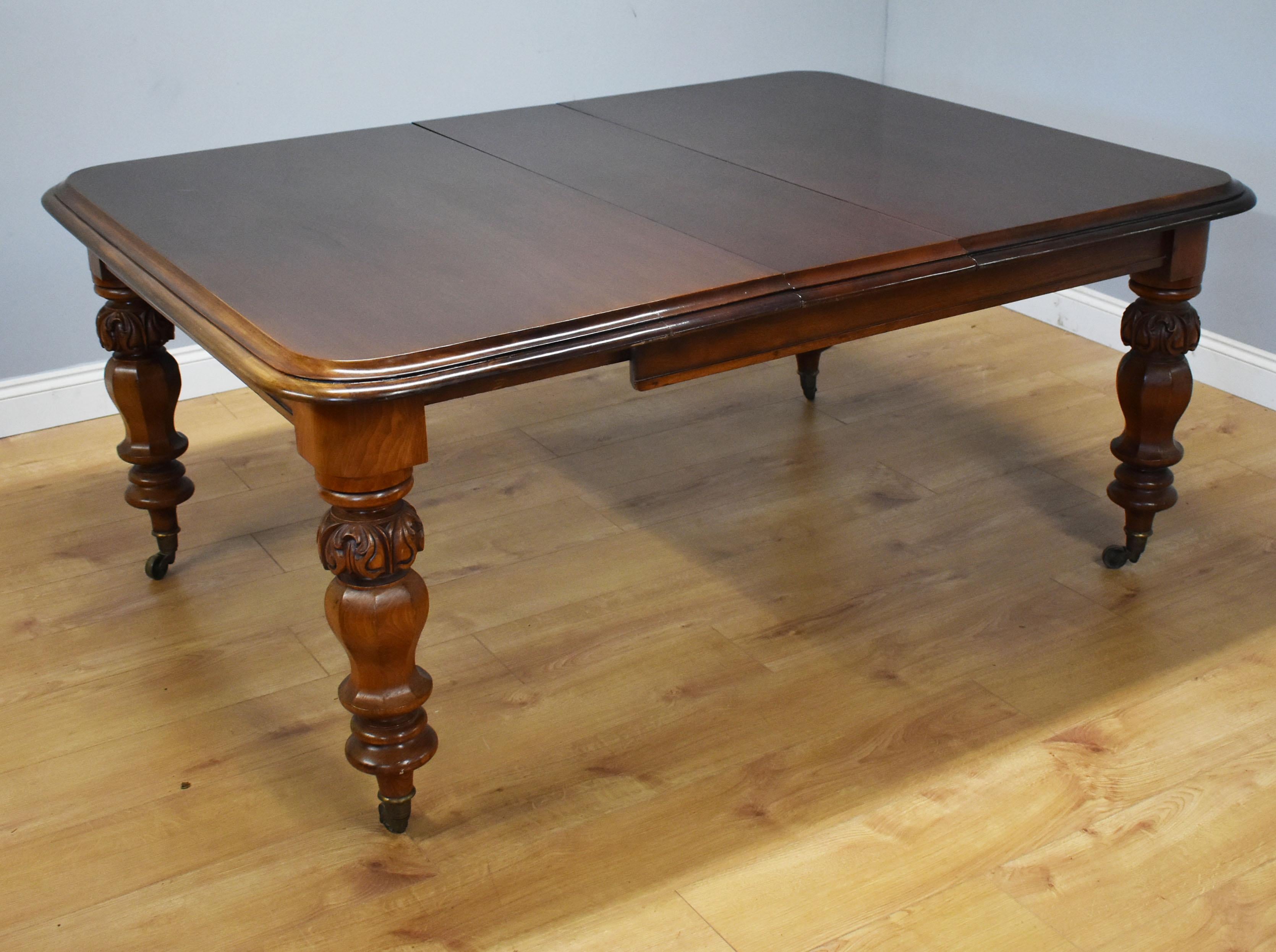Victorian Mahogany Extending Dining Table & 8 Dining Chairs  In Good Condition In Chelmsford, Essex