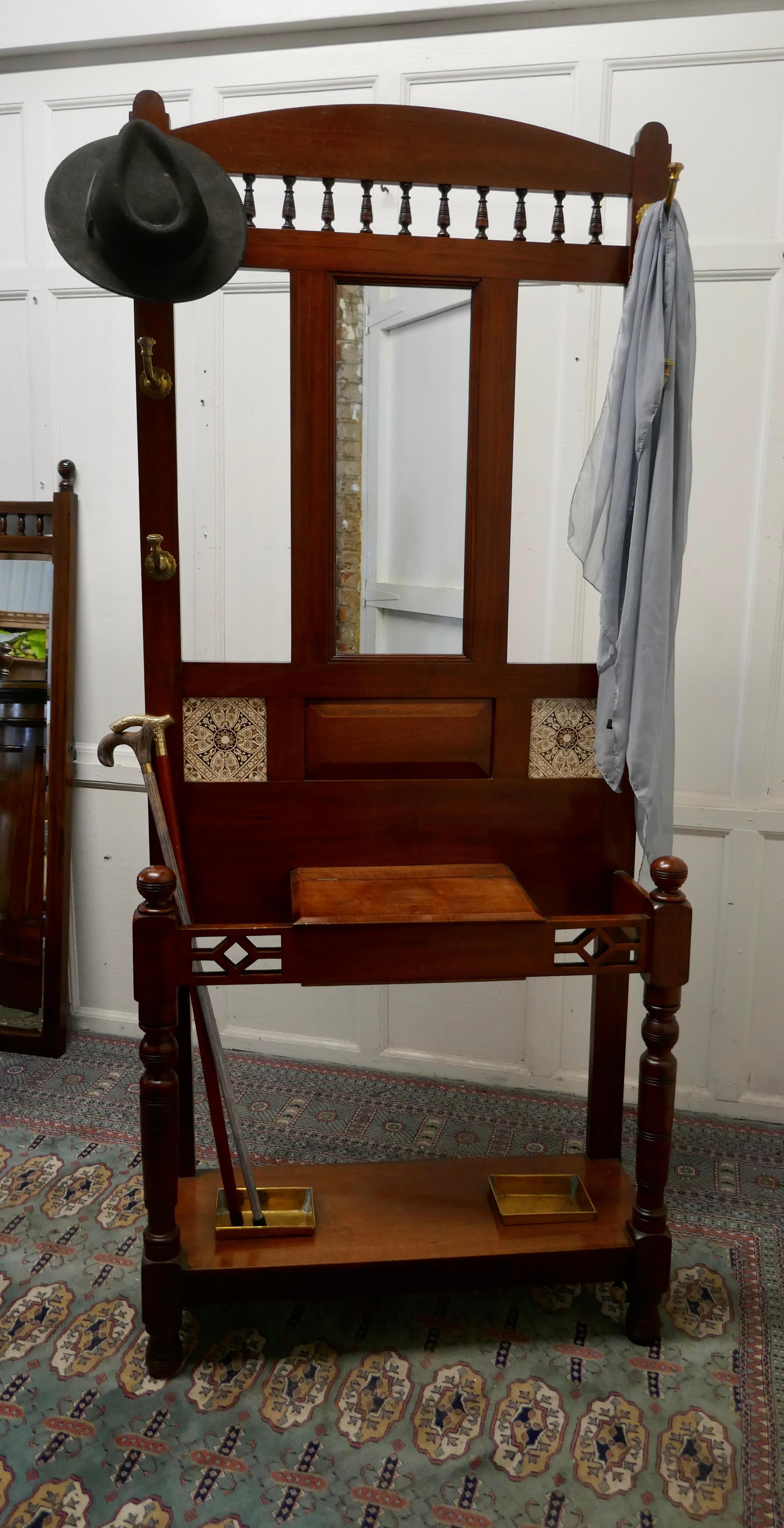 Victorian Mahogany Hall Stand In Good Condition In Chillerton, Isle of Wight