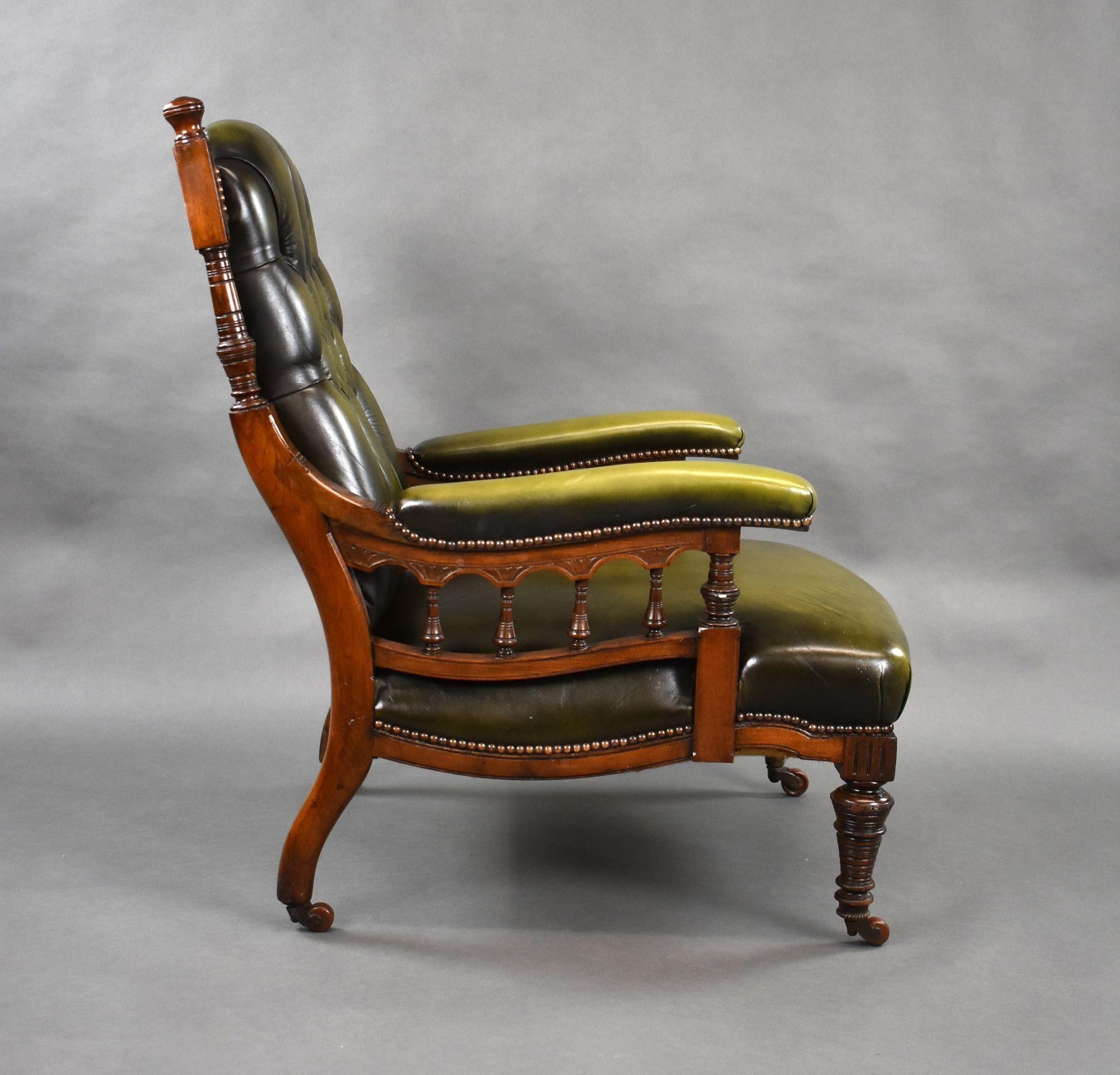 English Victorian Mahogany Leather Armchair For Sale