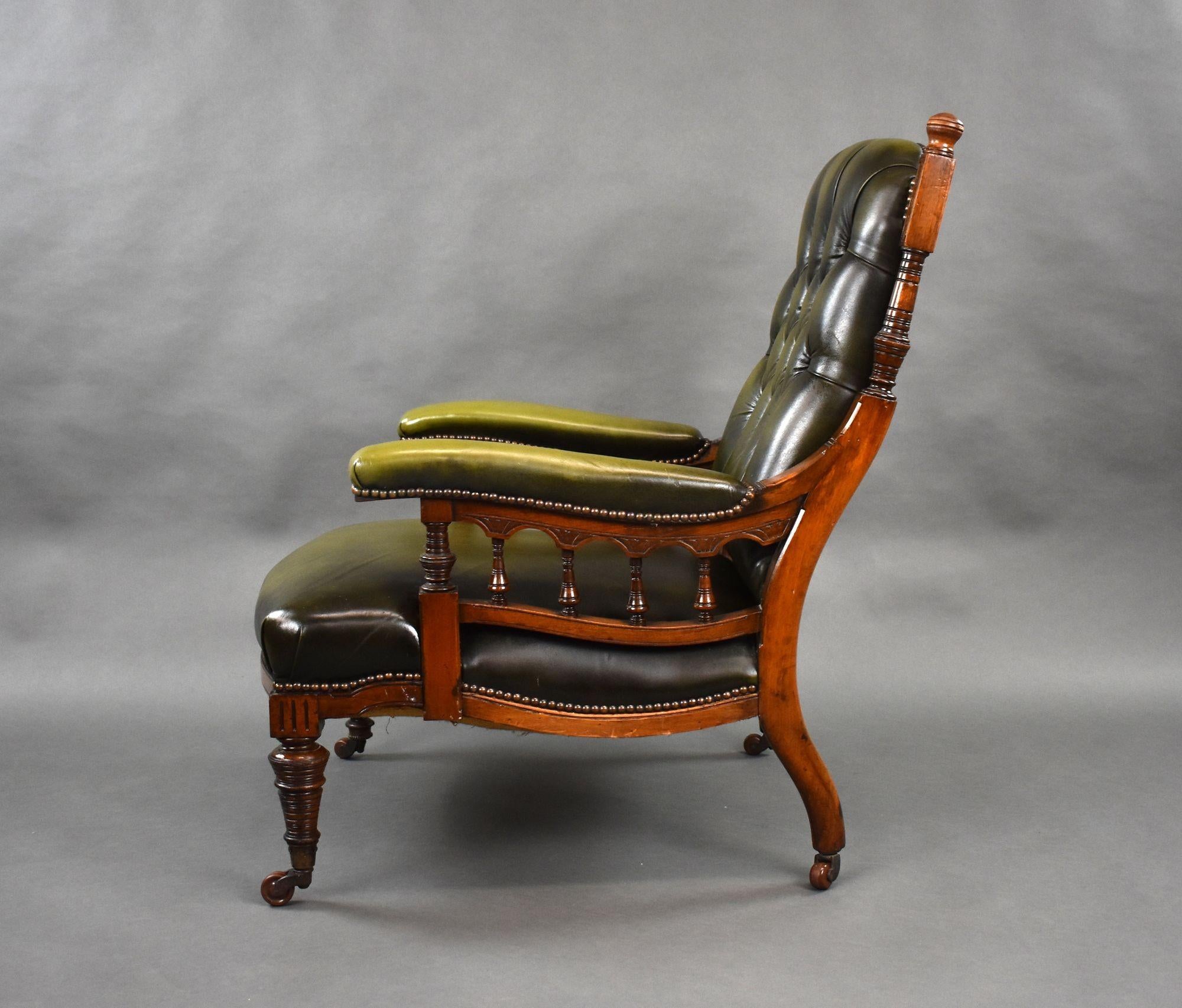 19th Century Victorian Mahogany Leather Armchair For Sale