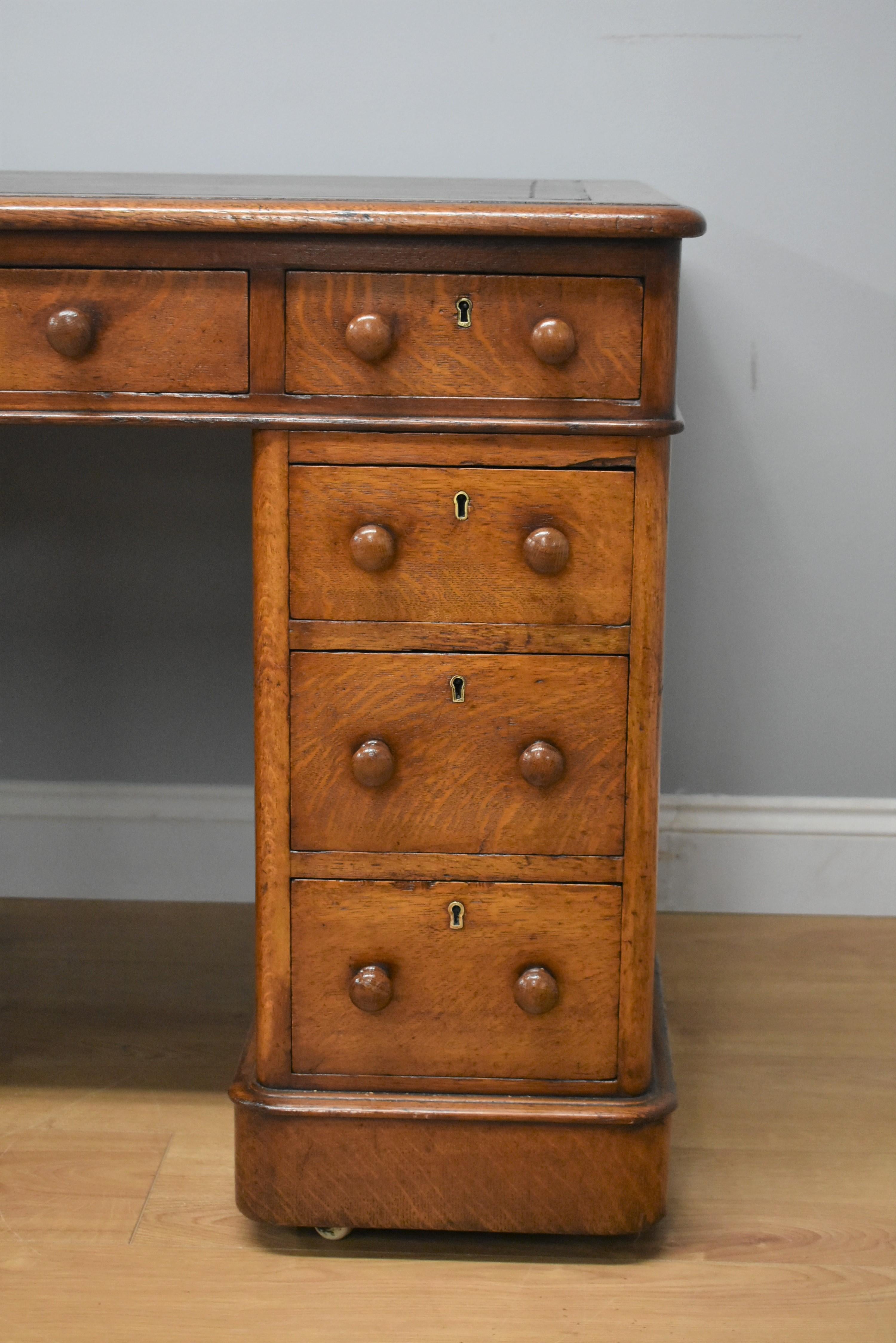 Victorian Mahogany Oak Pedestal Desk 7