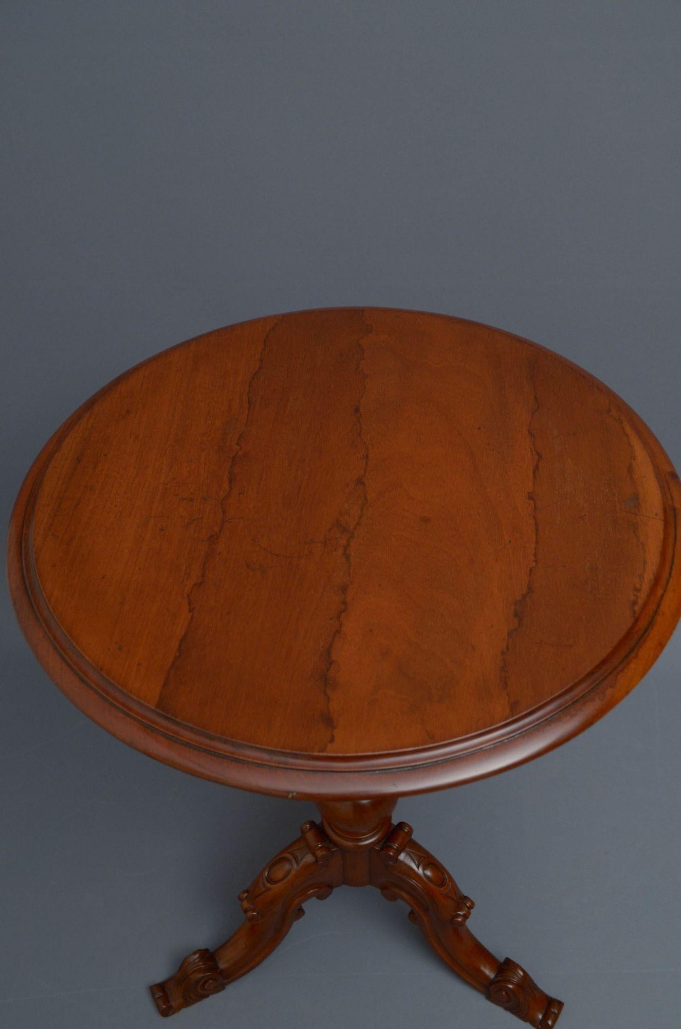 Victorian Mahogany Occasional Table In Good Condition In Whaley Bridge, GB