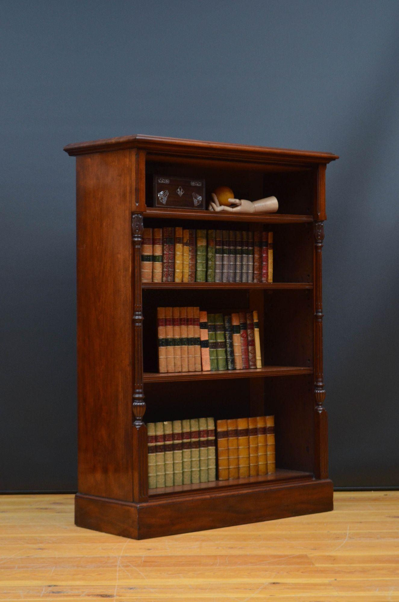 Libreria a giorno vittoriana in mogano In condizioni buone in vendita a Whaley Bridge, GB