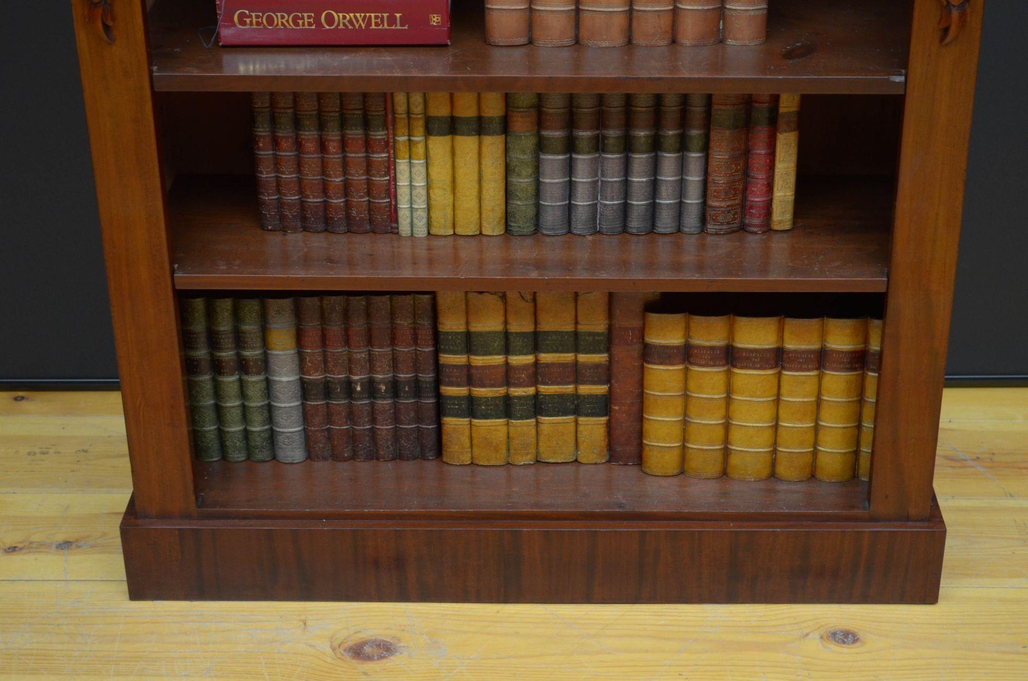Offenes viktorianisches Mahagoni-Bücherregal mit schmalen Proportionen im Angebot 6