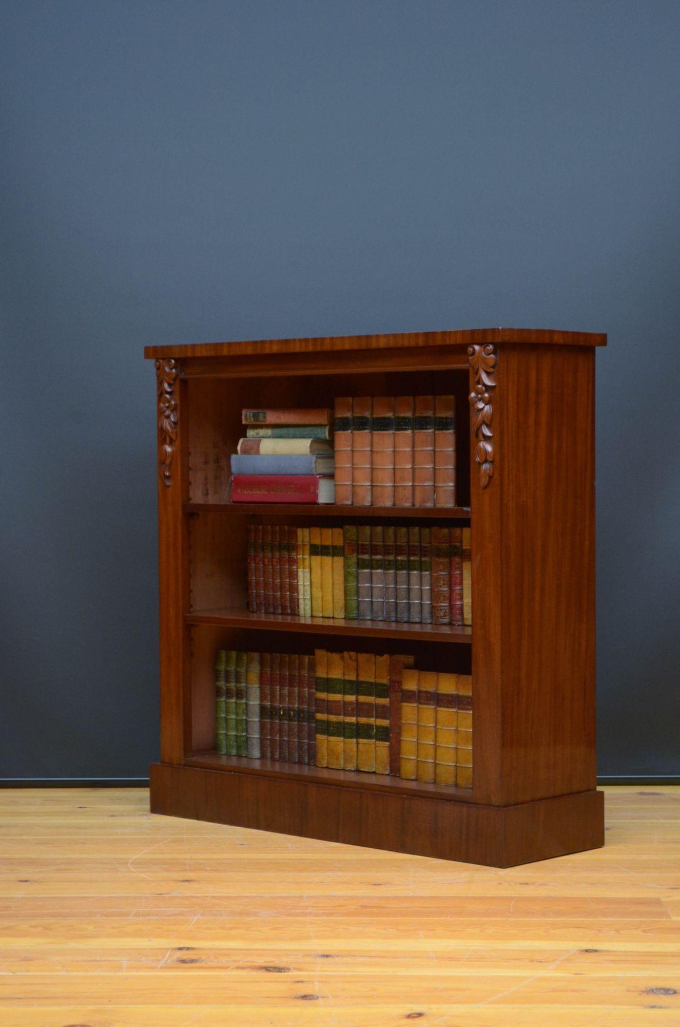 Offenes viktorianisches Mahagoni-Bücherregal mit schmalen Proportionen im Zustand „Gut“ im Angebot in Whaley Bridge, GB