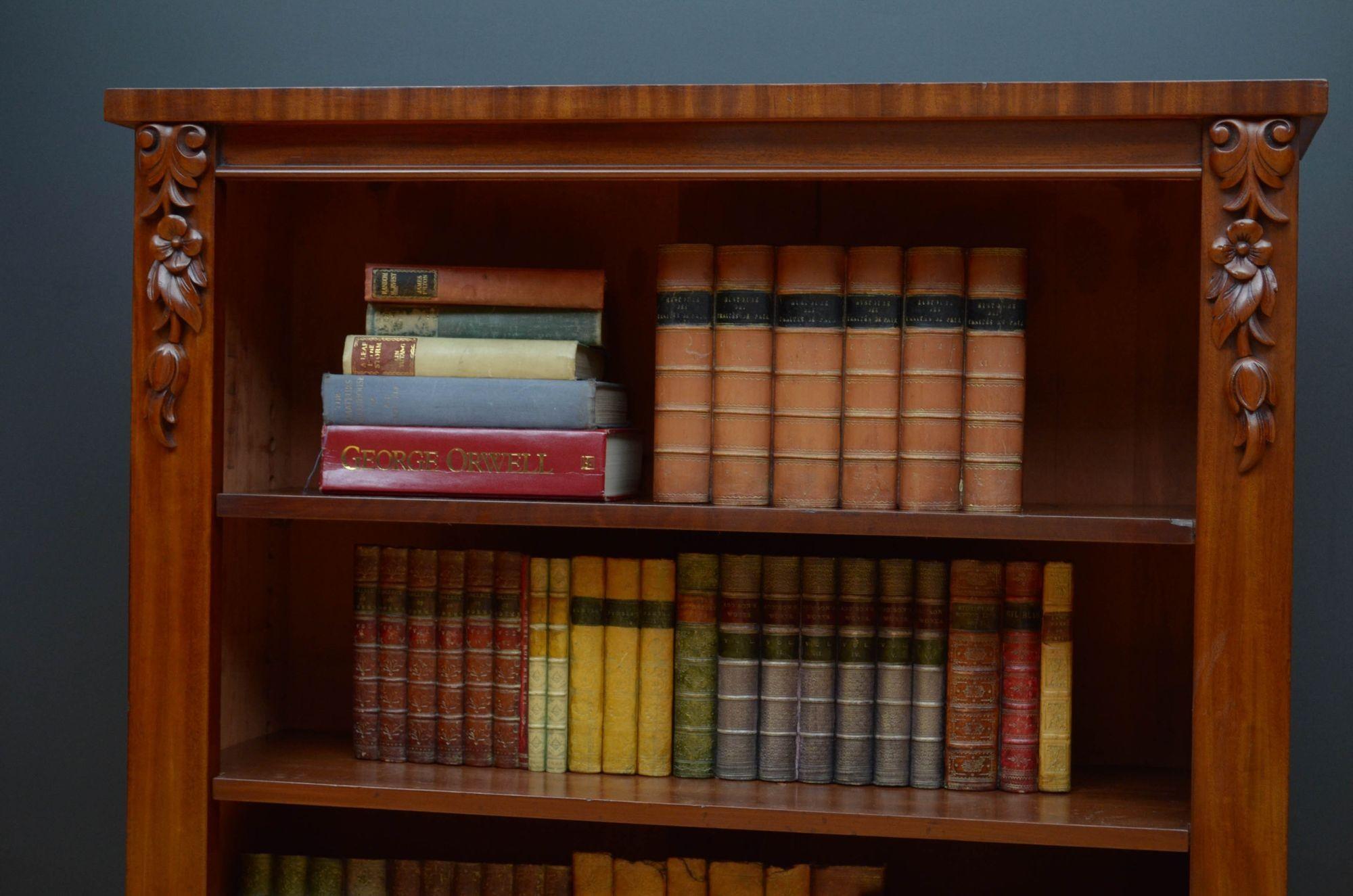 Offenes viktorianisches Mahagoni-Bücherregal mit schmalen Proportionen im Angebot 3