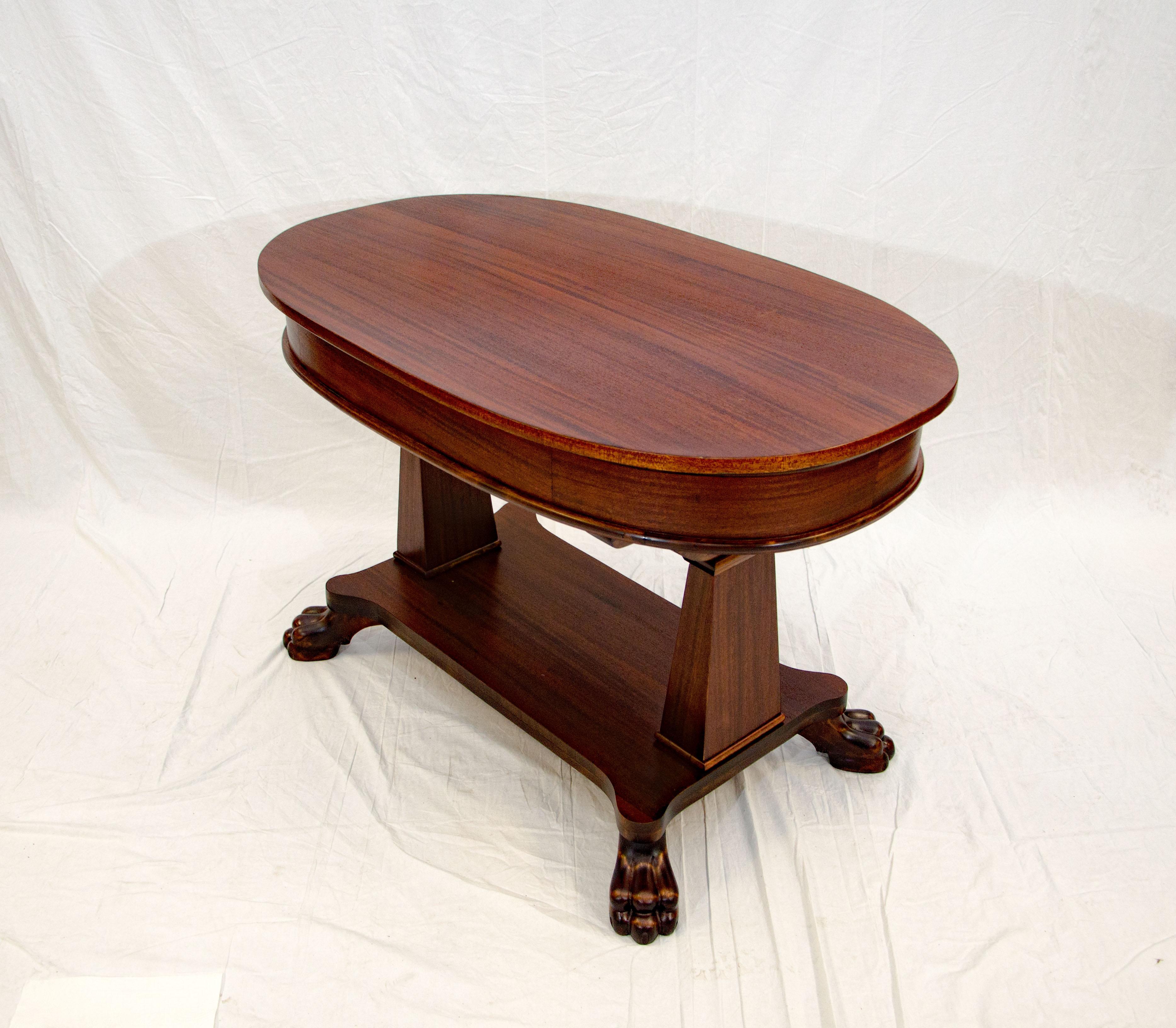 Victorian Mahogany Oval Library Table, Claw Feet For Sale 2