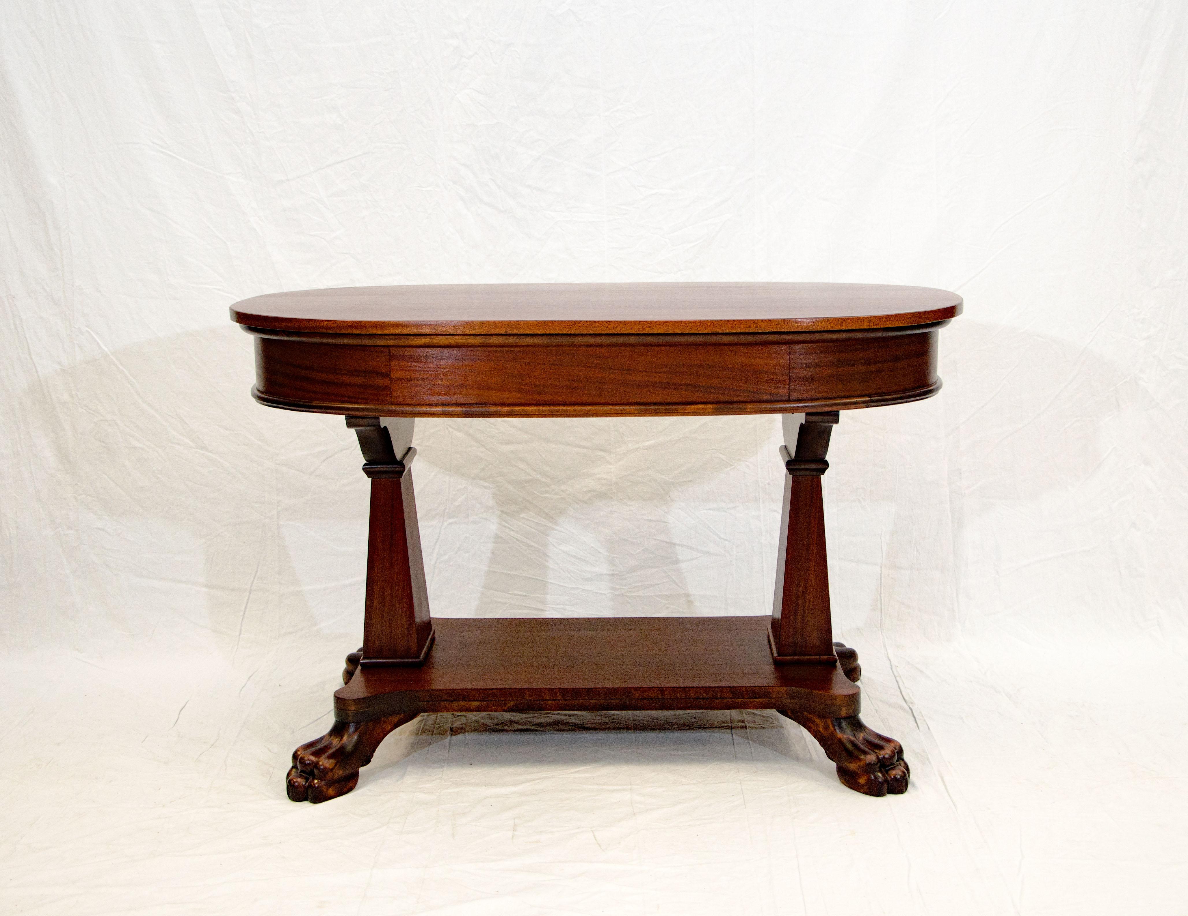 Victorian Mahogany Oval Library Table, Claw Feet For Sale 3