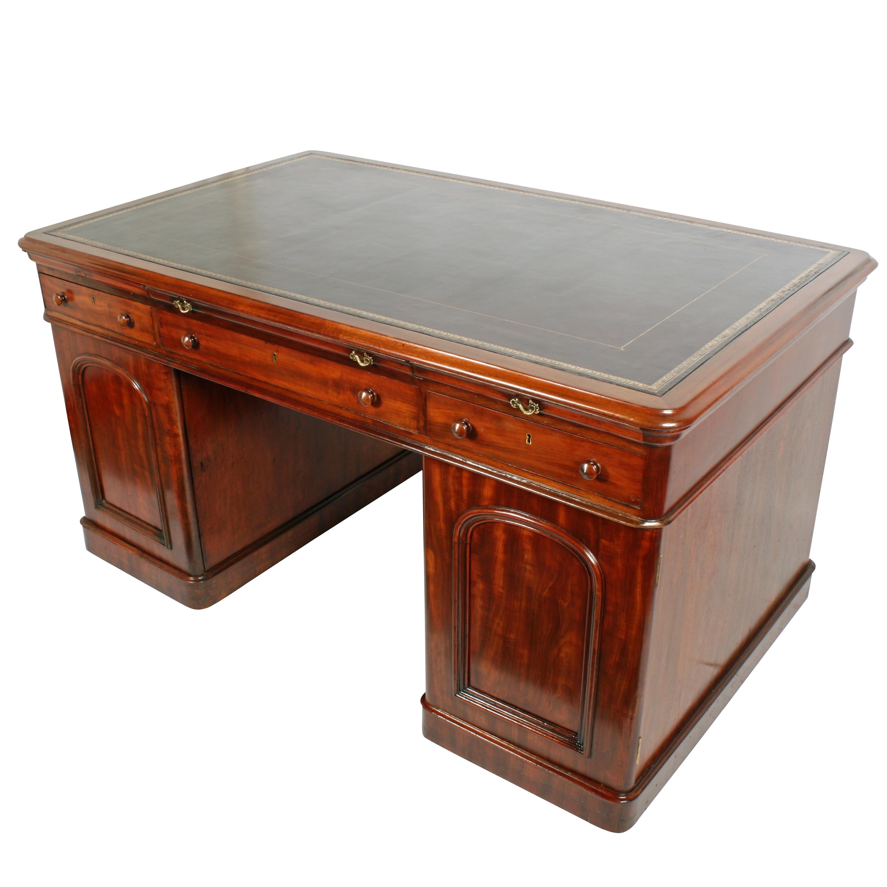 Victorian mahogany partner's desk


A 19th century Victorian mahogany partner's desk.

The desk has nine ashwood lined drawers to one side and three drawers and two cupboards to the other side.

The side with the nine drawers has a pull-out