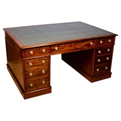 Viktorianischer Mahagoni- Partner-Schreibtisch aus viktorianischem Mahagoni