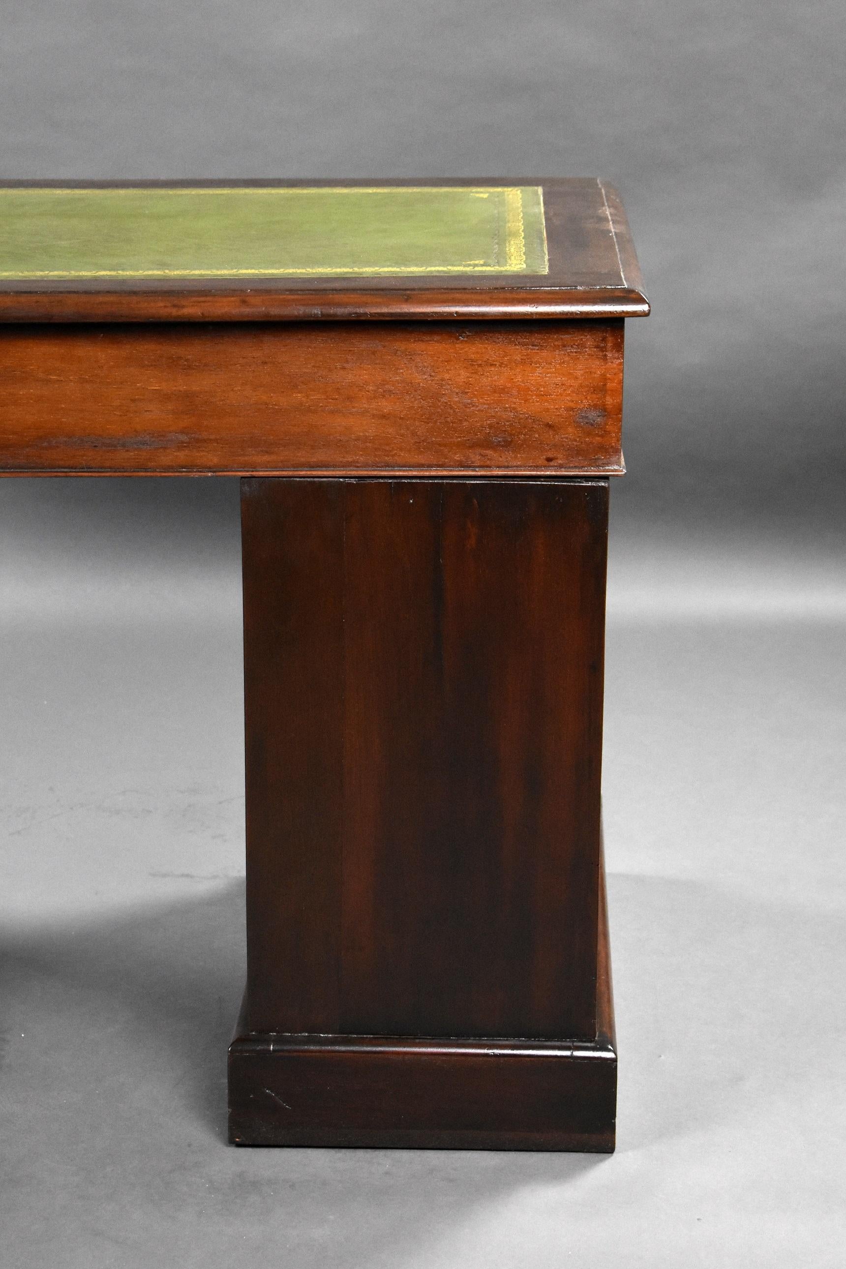 Victorian Mahogany Pedestal Desk 5